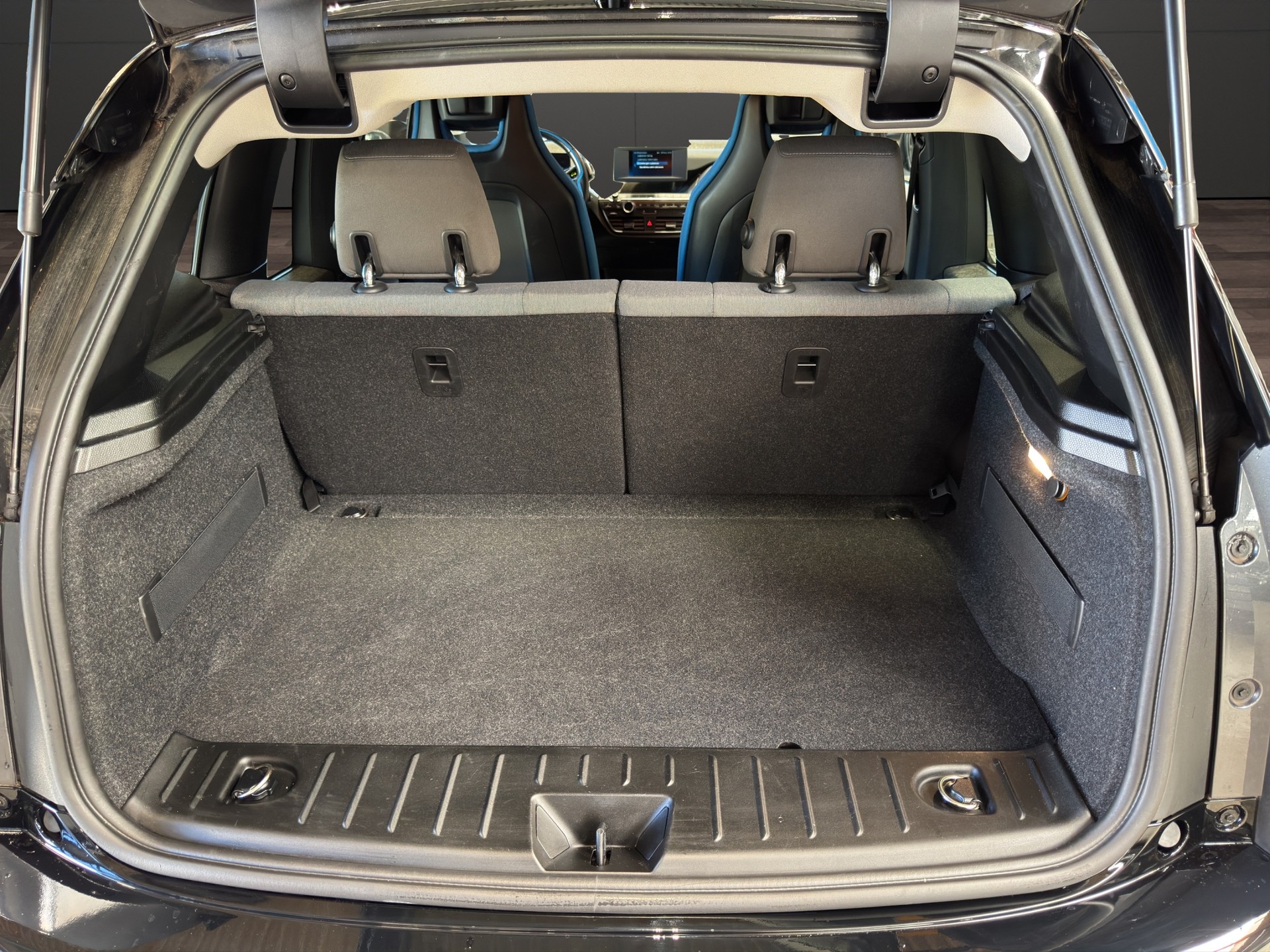 BMW i3 120 Ah-image-16