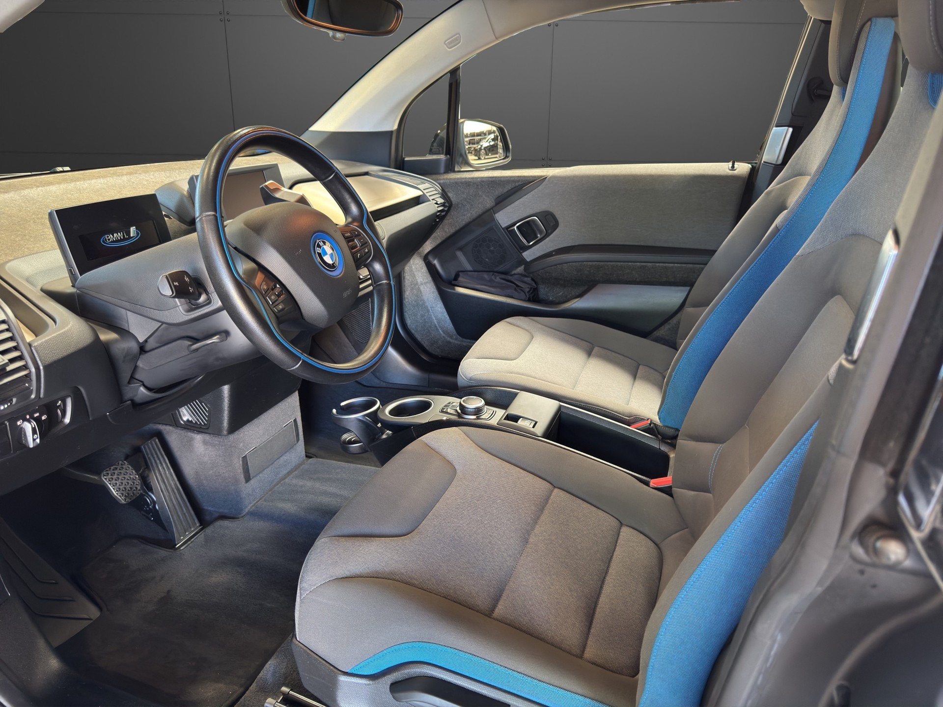 BMW i3 120 Ah-image-9