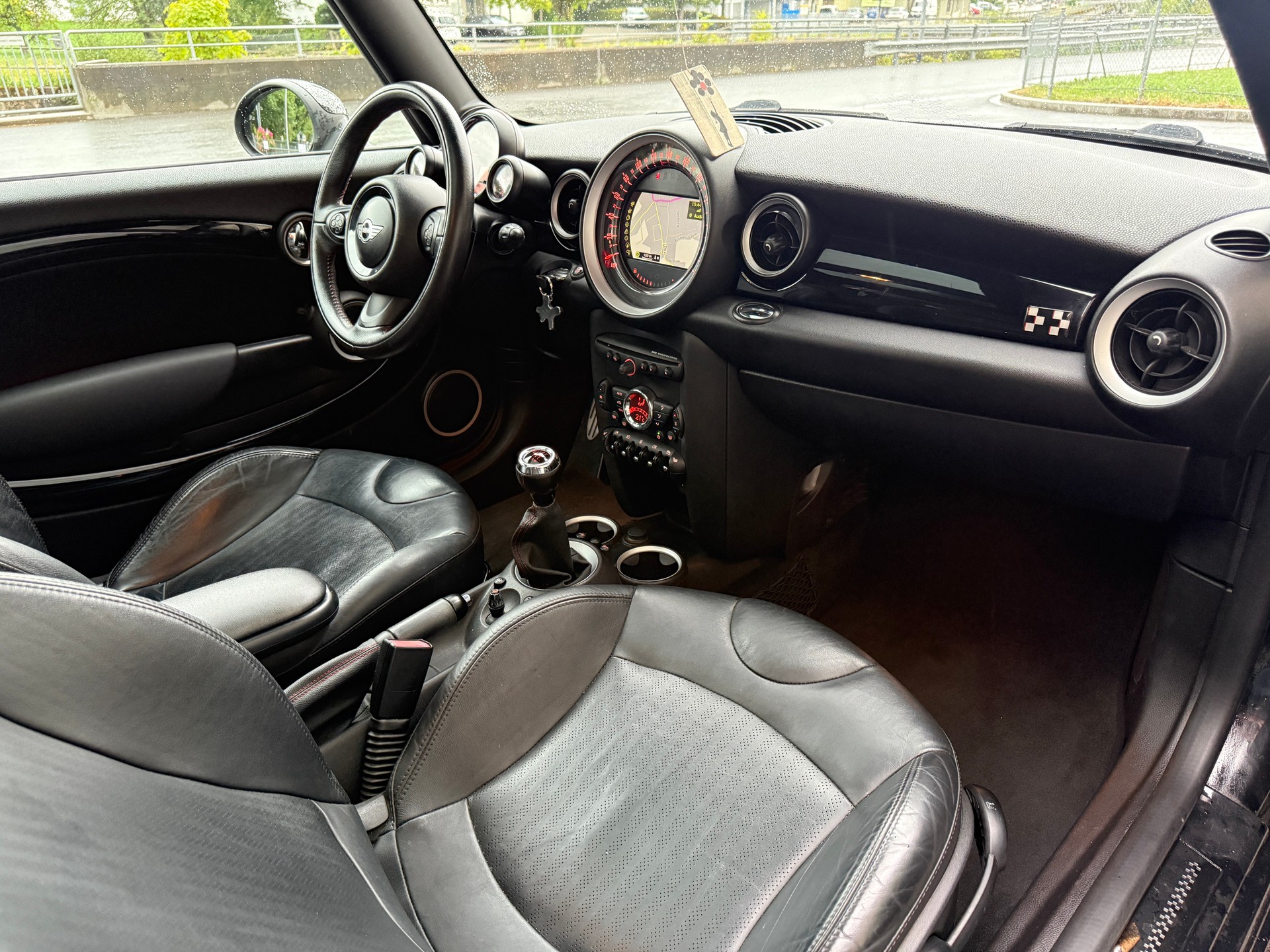 MINI Cooper John Cooper Works-image-6
