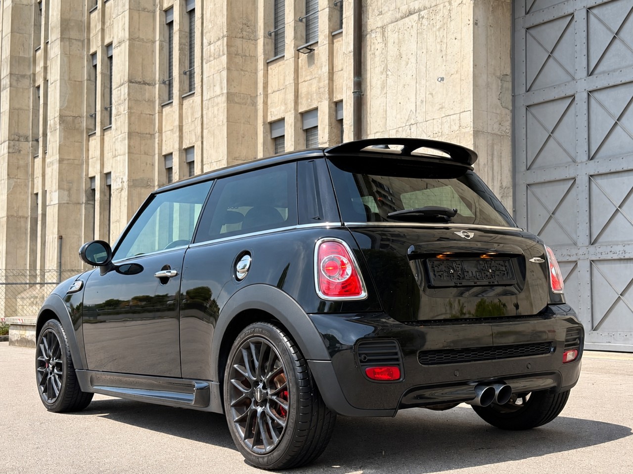 MINI Cooper John Cooper Works-image-2