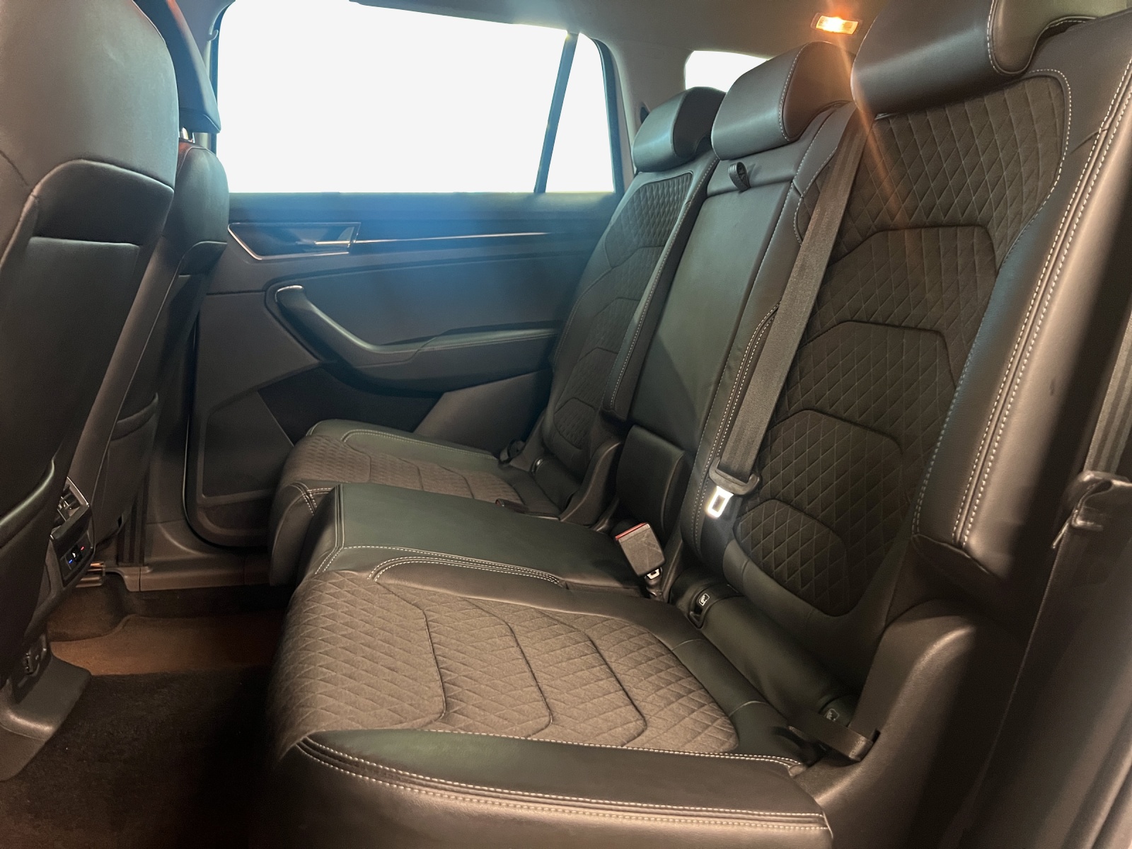 SKODA Kodiaq 2.0 TSI 4x4 Style-image-11
