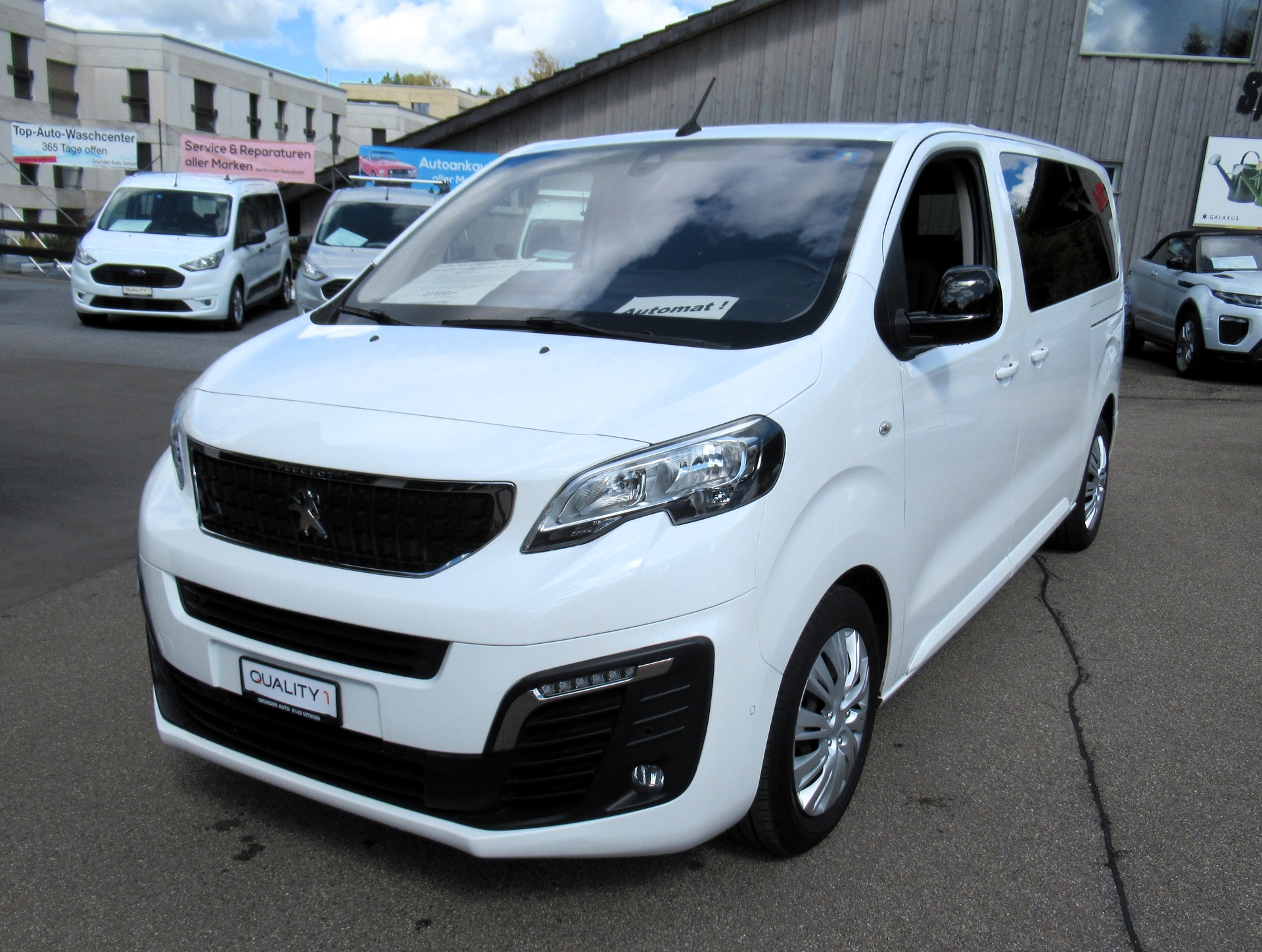 PEUGEOT Traveller 2.0 BlueHDi Business Standard EAT8-image-0