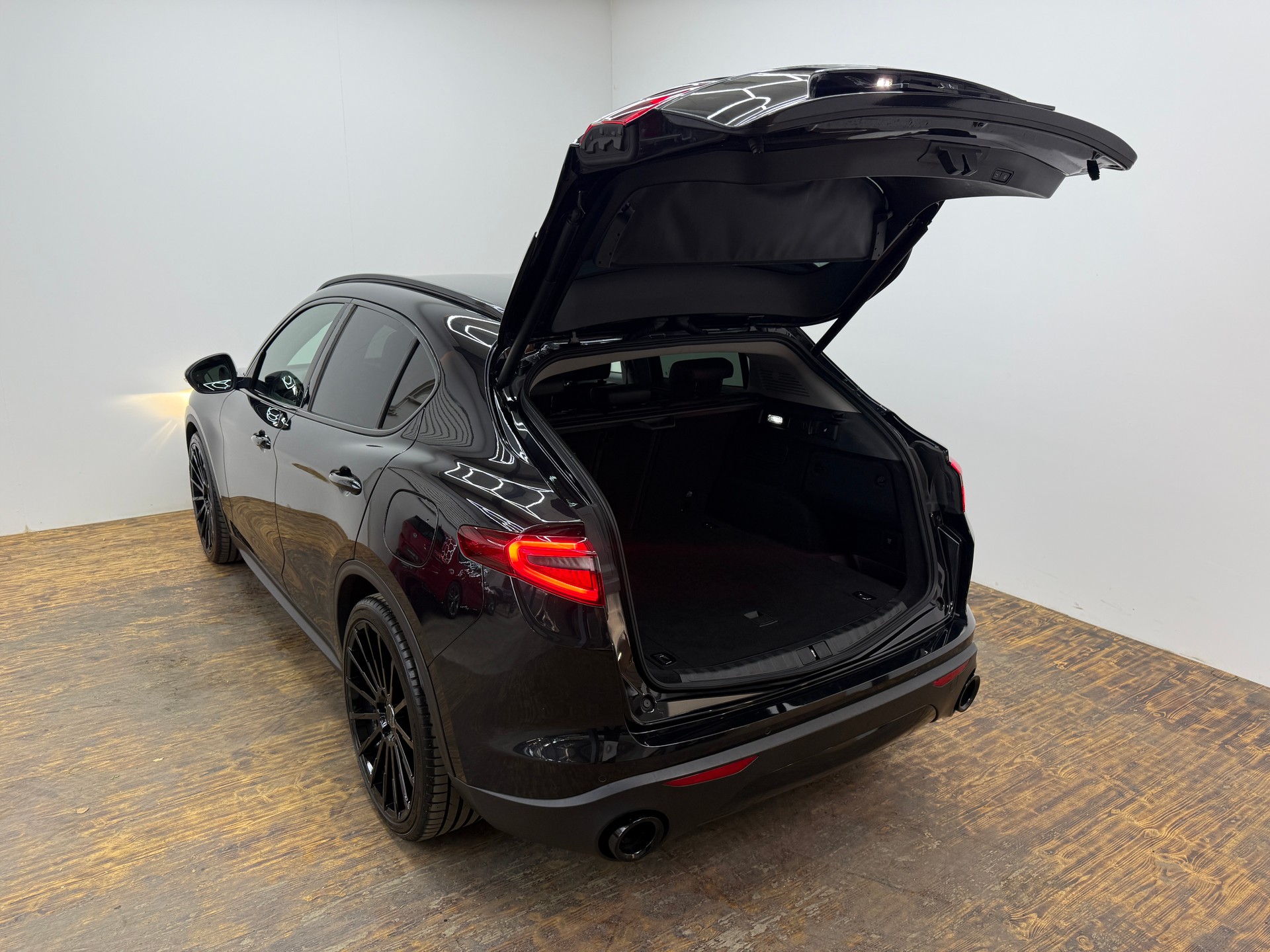 ALFA ROMEO Stelvio 2.2 JTDM Executive Q4 Automatic-image-22