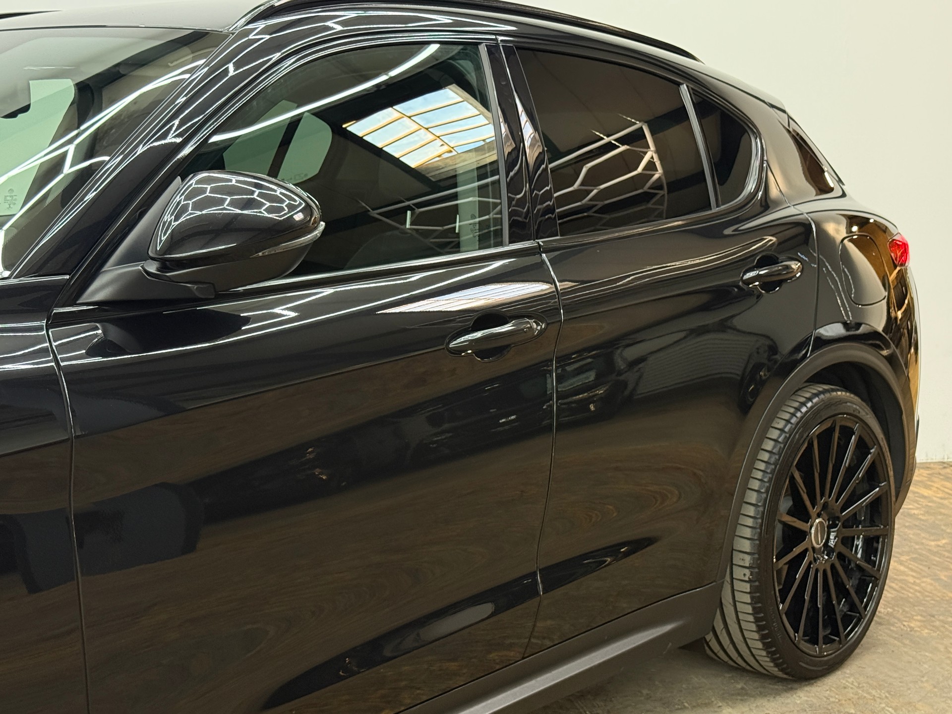 ALFA ROMEO Stelvio 2.2 JTDM Executive Q4 Automatic-image-6
