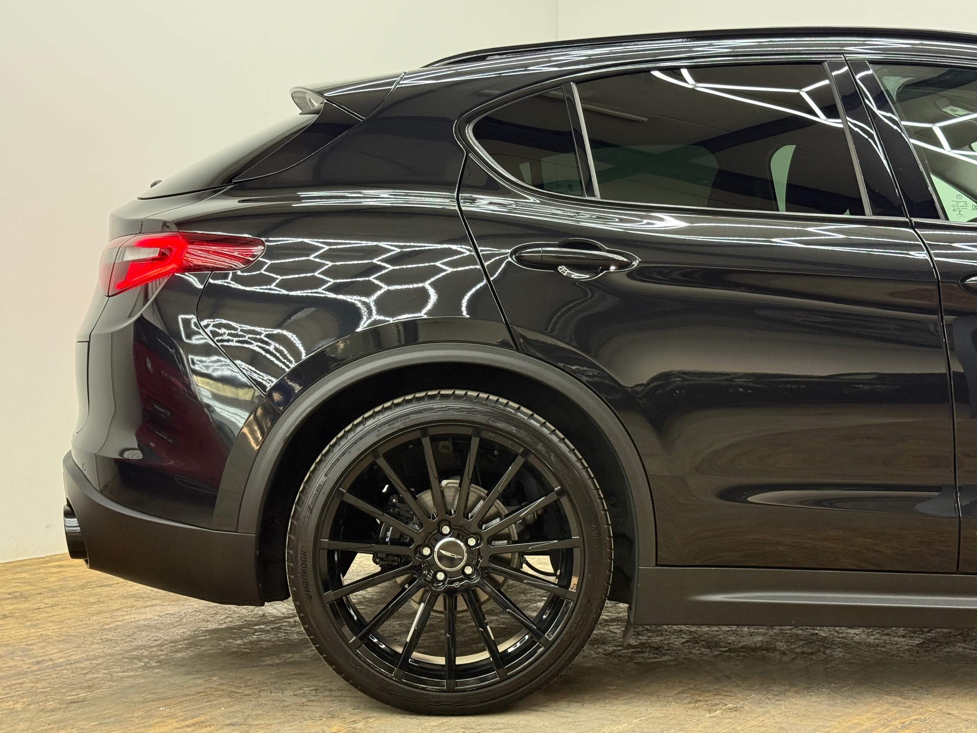 ALFA ROMEO Stelvio 2.2 JTDM Executive Q4 Automatic-image-14