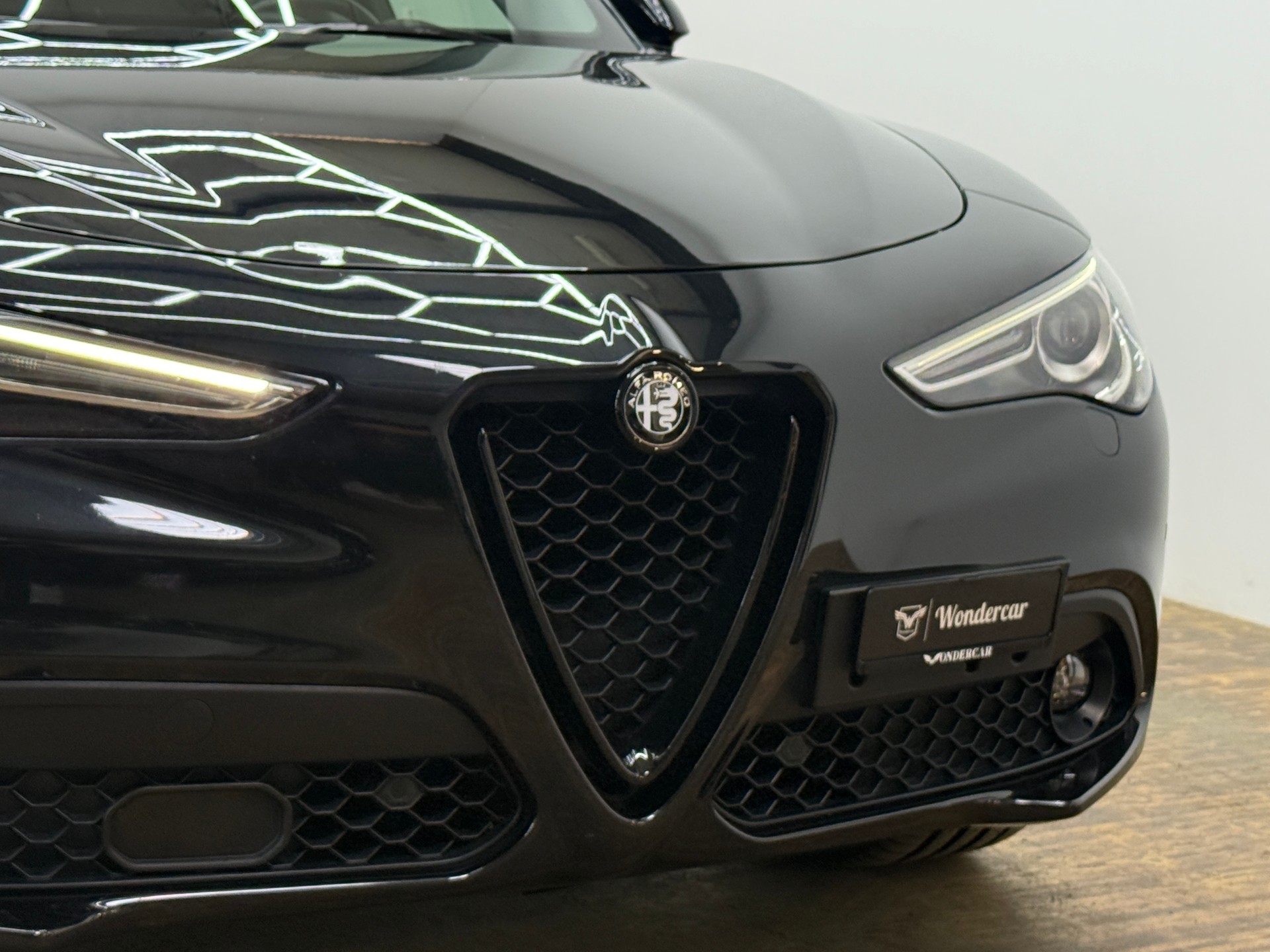 ALFA ROMEO Stelvio 2.2 JTDM Executive Q4 Automatic-image-2