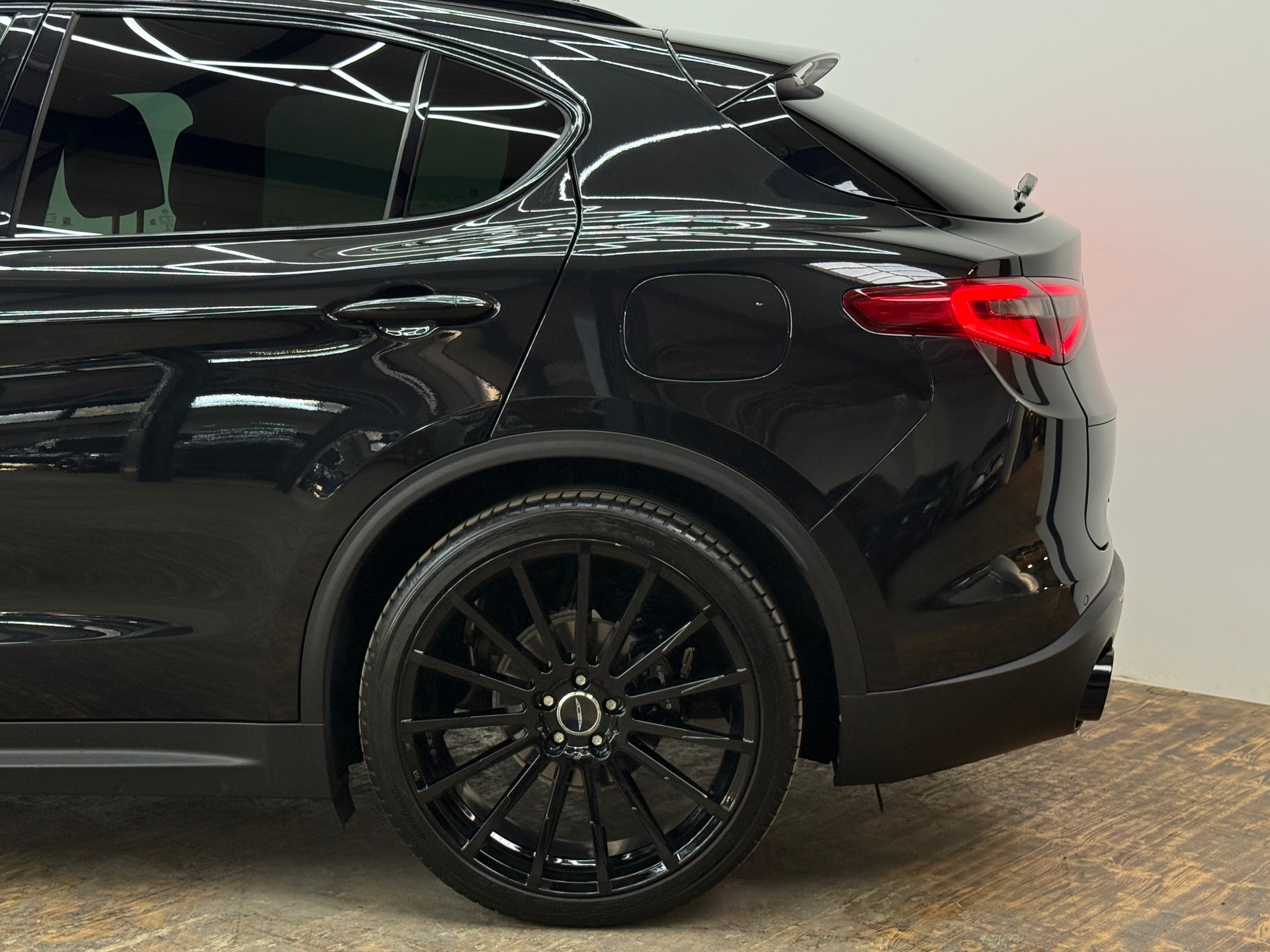 ALFA ROMEO Stelvio 2.2 JTDM Executive Q4 Automatic-image-7