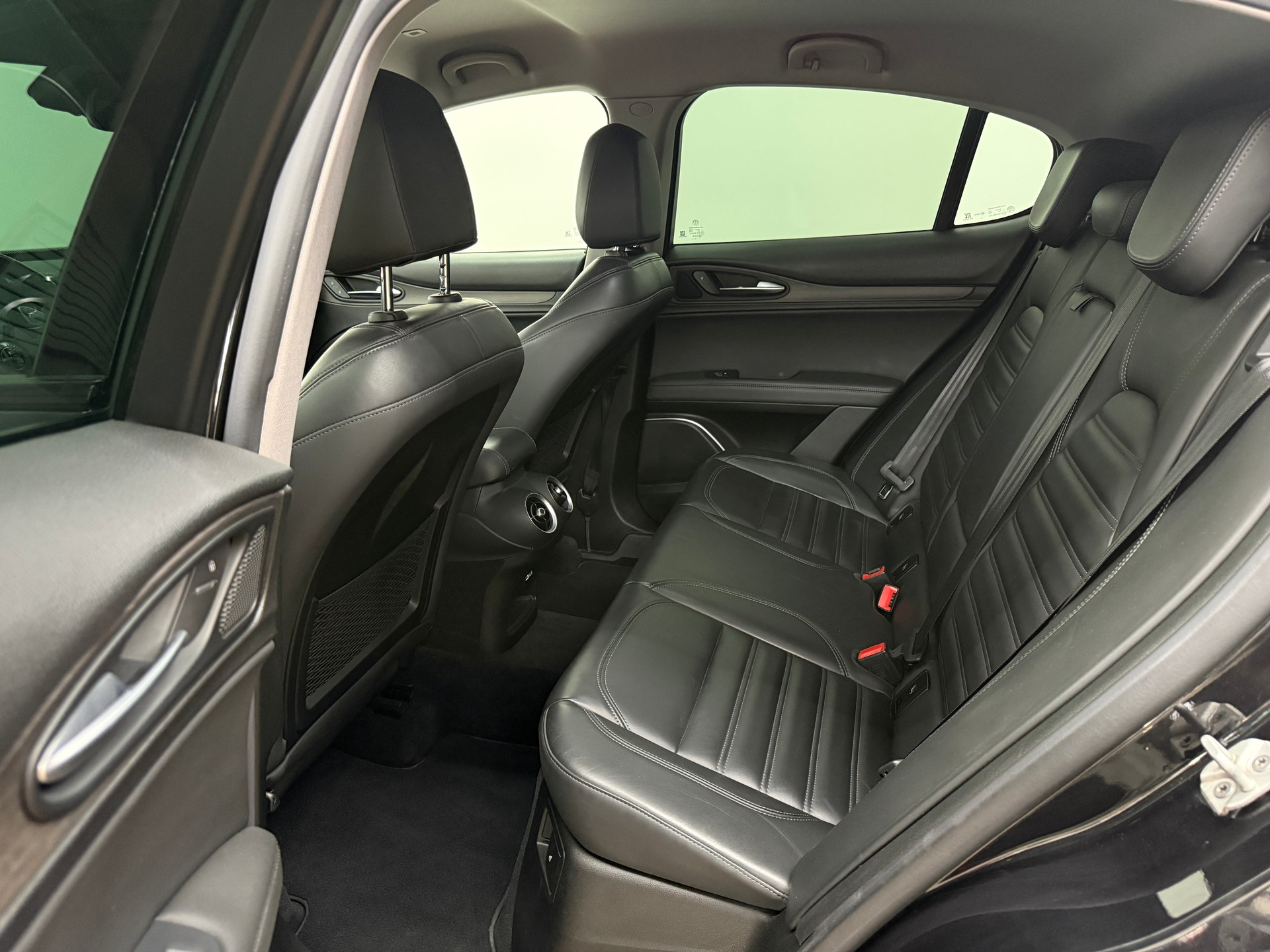 ALFA ROMEO Stelvio 2.2 JTDM Executive Q4 Automatic-image-21