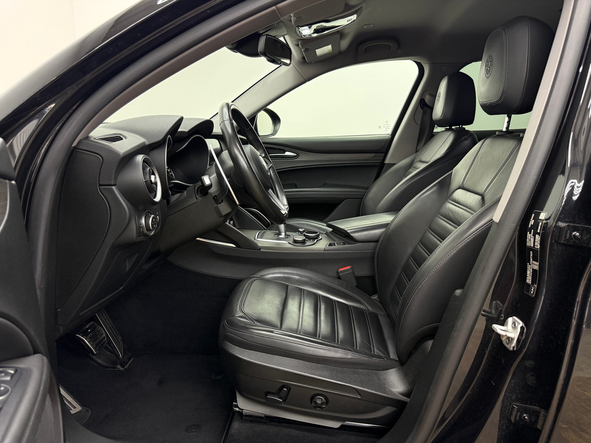 ALFA ROMEO Stelvio 2.2 JTDM Executive Q4 Automatic-image-17