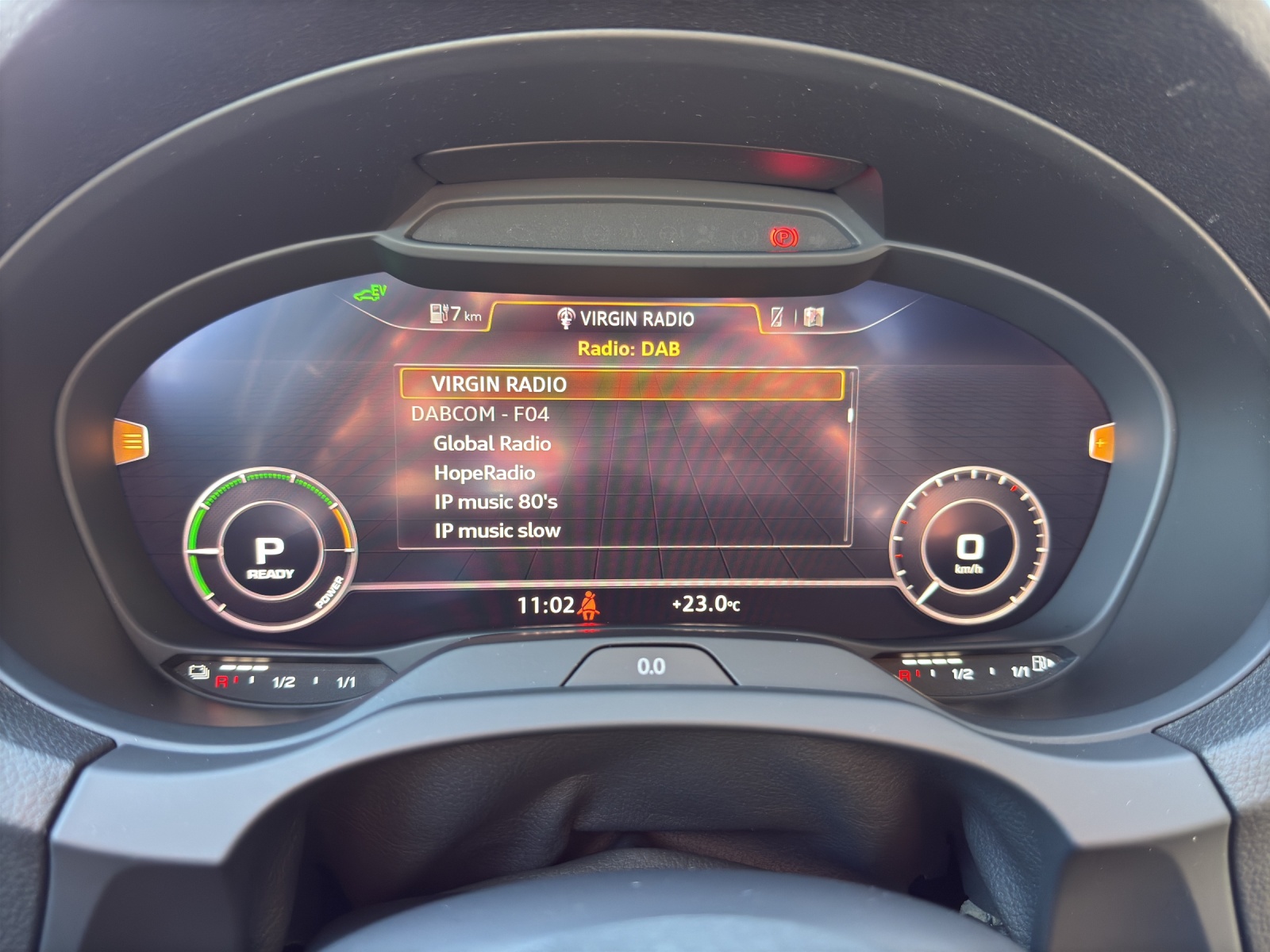 AUDI A3 Sportback 1.4 e-tron Sport S-tronic-image-16