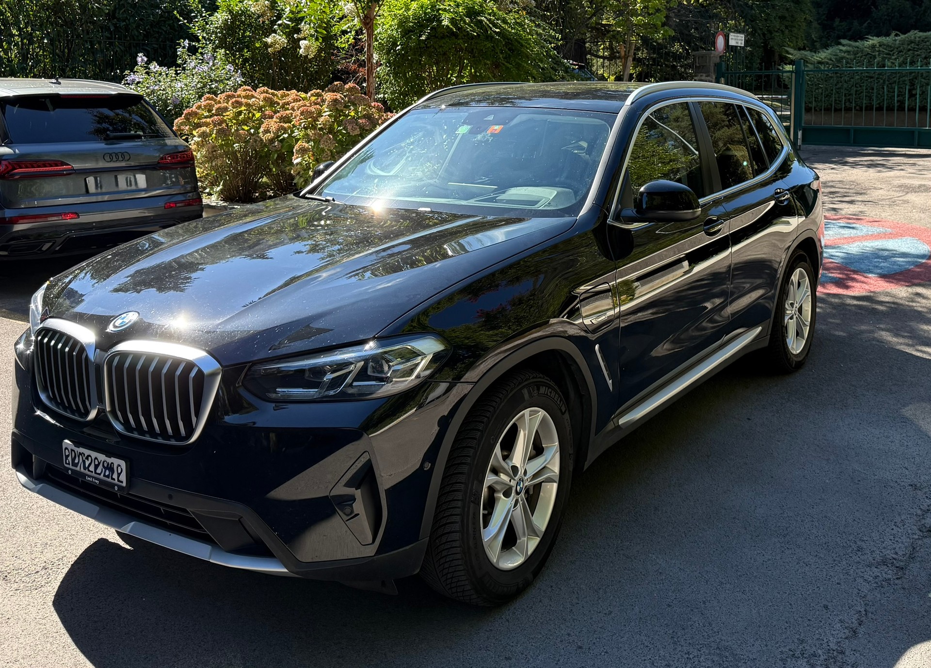 BMW xDrive30e-image-0