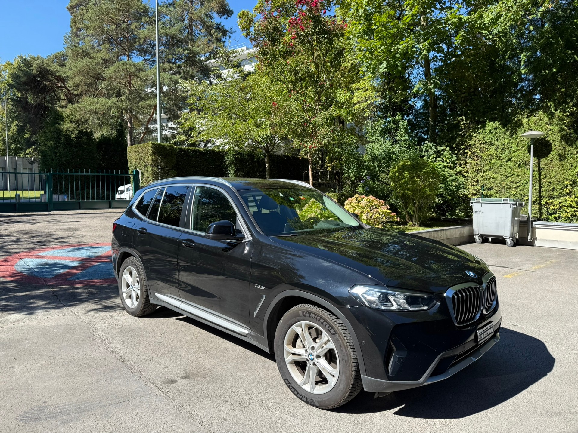 BMW xDrive30e-image-7