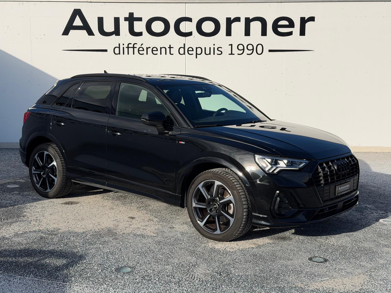 AUDI Q3 40 TFSI S line quattro S-tronic-image-5
