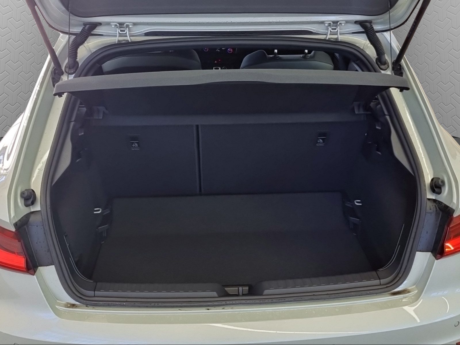 AUDI A1 Sportback 30 TFSI Attraction S-tronic-image-13