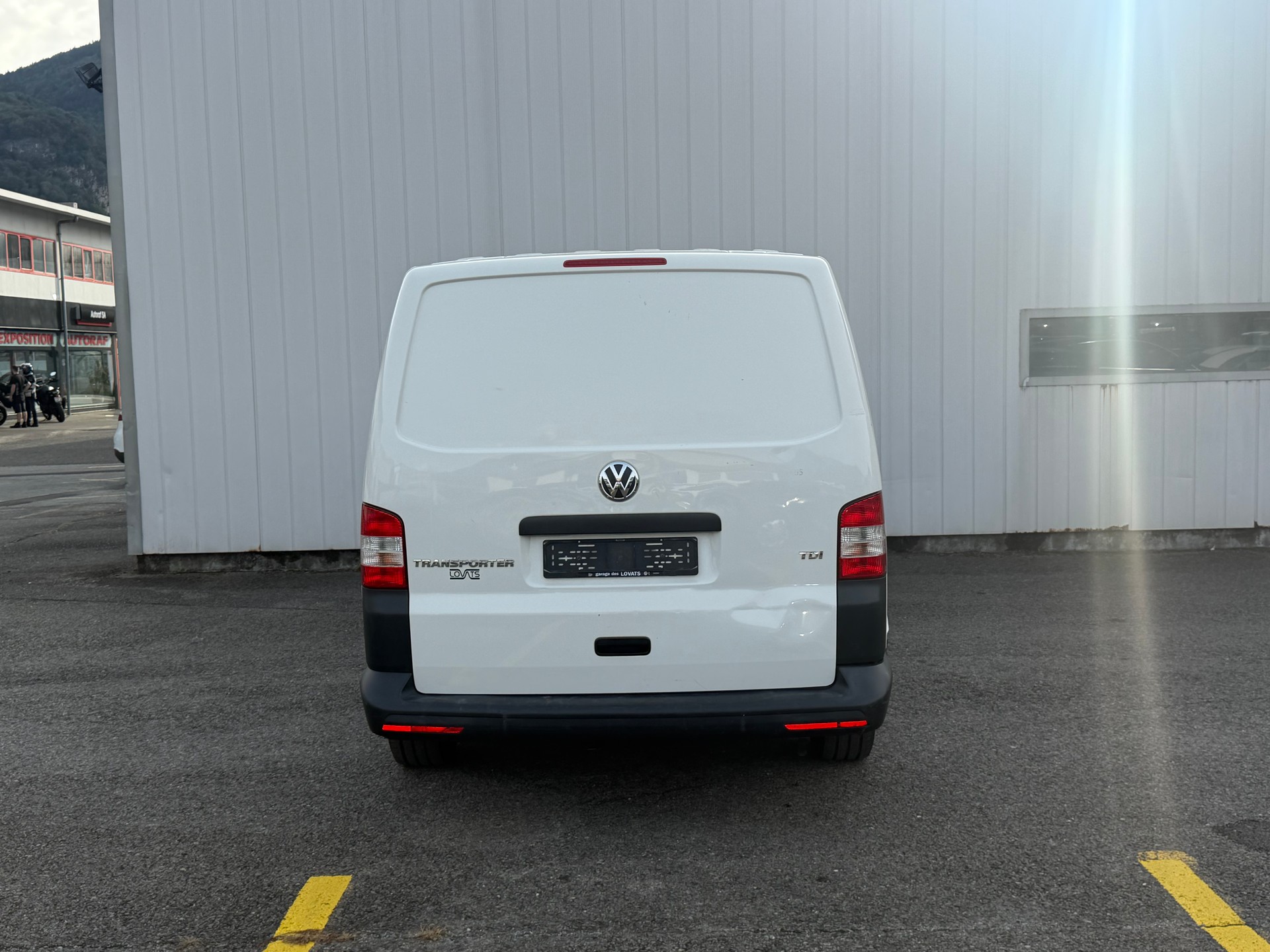 VW T5 2.0 TDI Entry-image-2