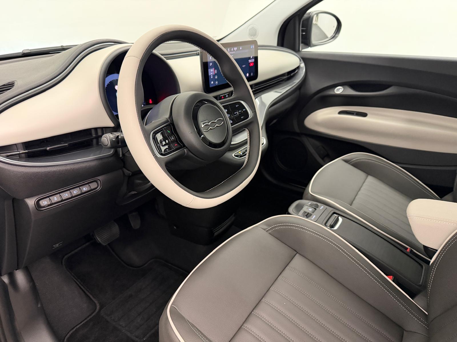 FIAT 500 La Prima-image-9