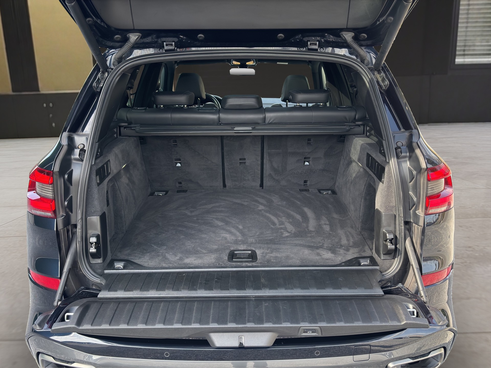 BMW X5 xDrive M50d Steptronic-image-14