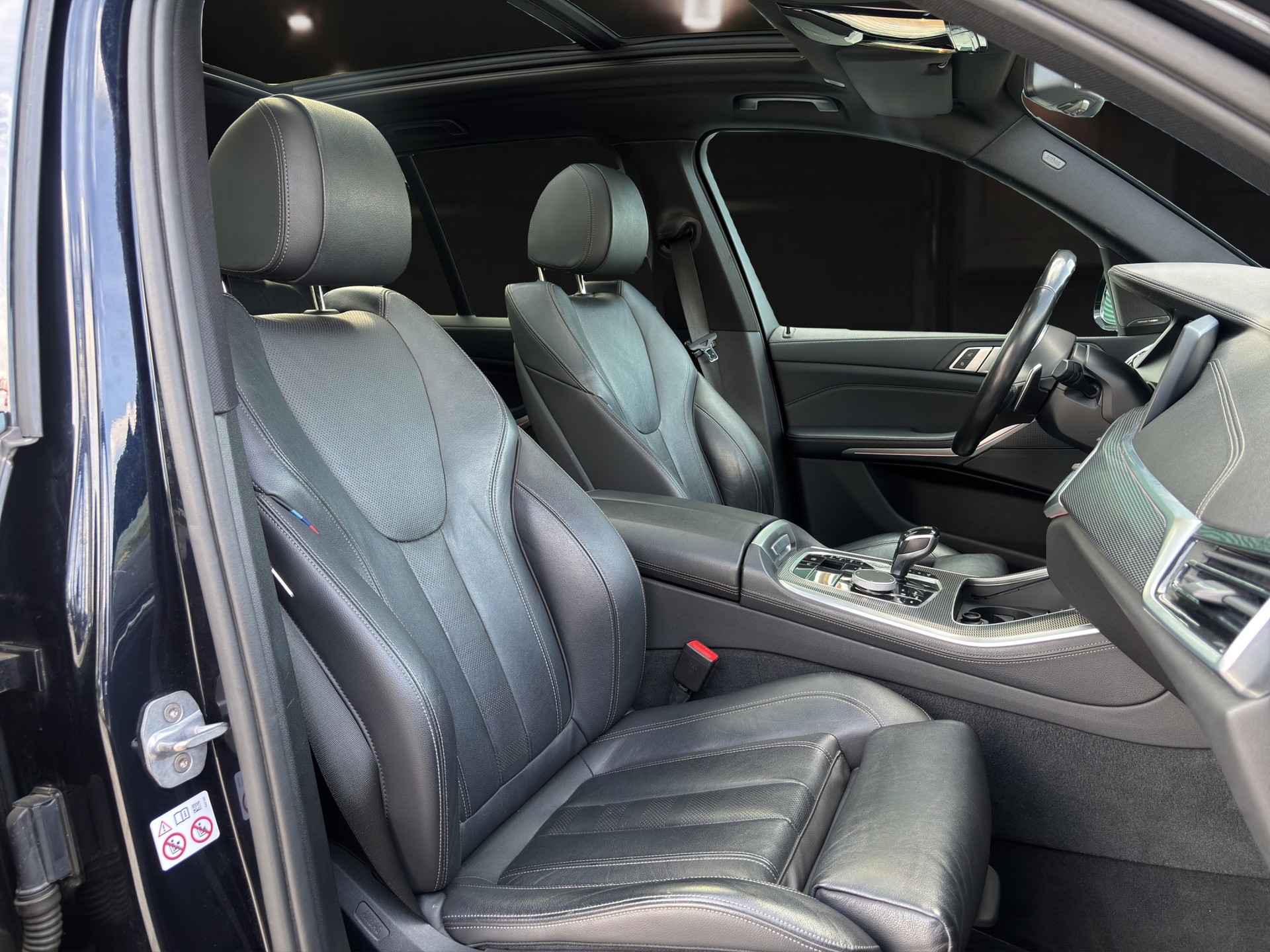 BMW X5 xDrive M50d Steptronic-image-9