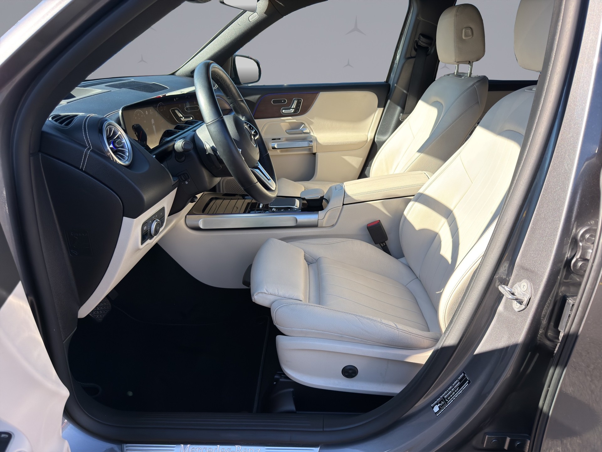 MERCEDES-BENZ GLB-Klasse X247 GLB 220 d Progressive 4matic-image-8