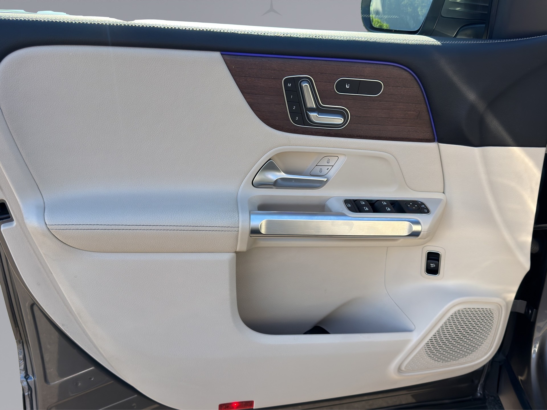MERCEDES-BENZ GLB-Klasse X247 GLB 220 d Progressive 4matic-image-14