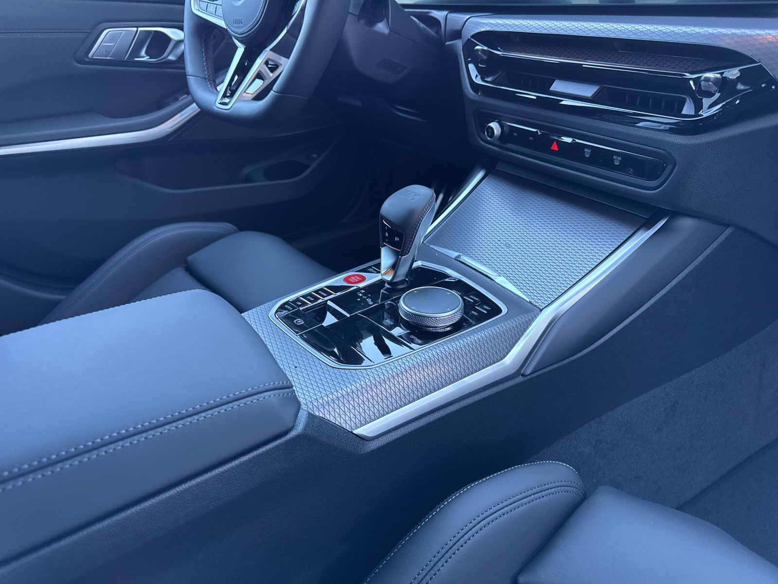 BMW M3 Touring xDrive Competition M-image-14