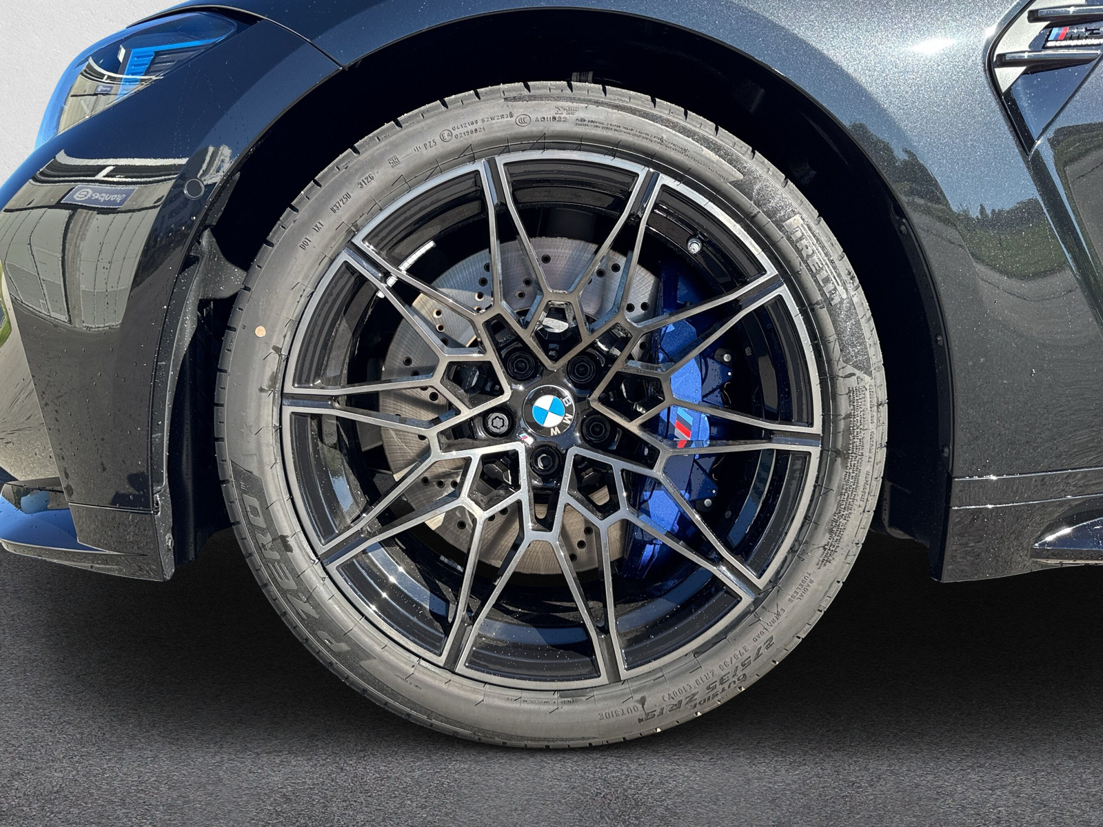 BMW M3 Touring xDrive Competition M-image-9