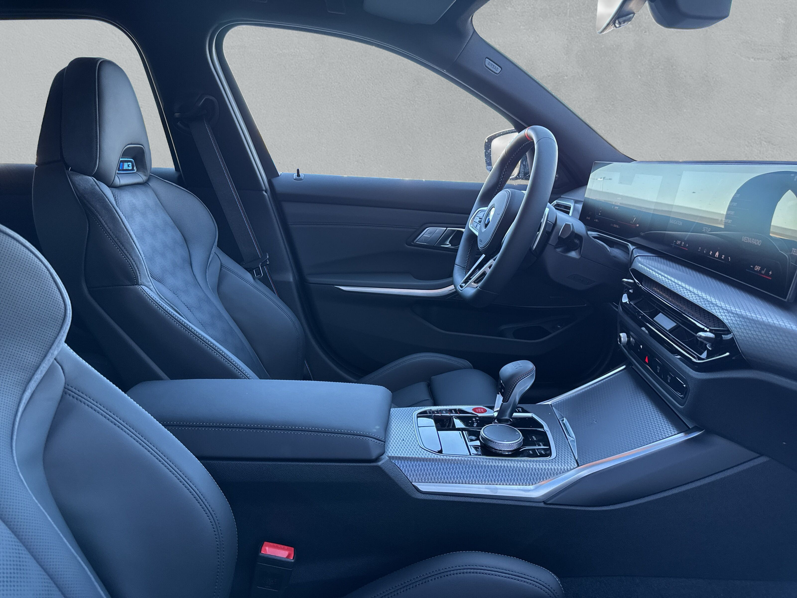 BMW M3 Touring xDrive Competition M-image-13
