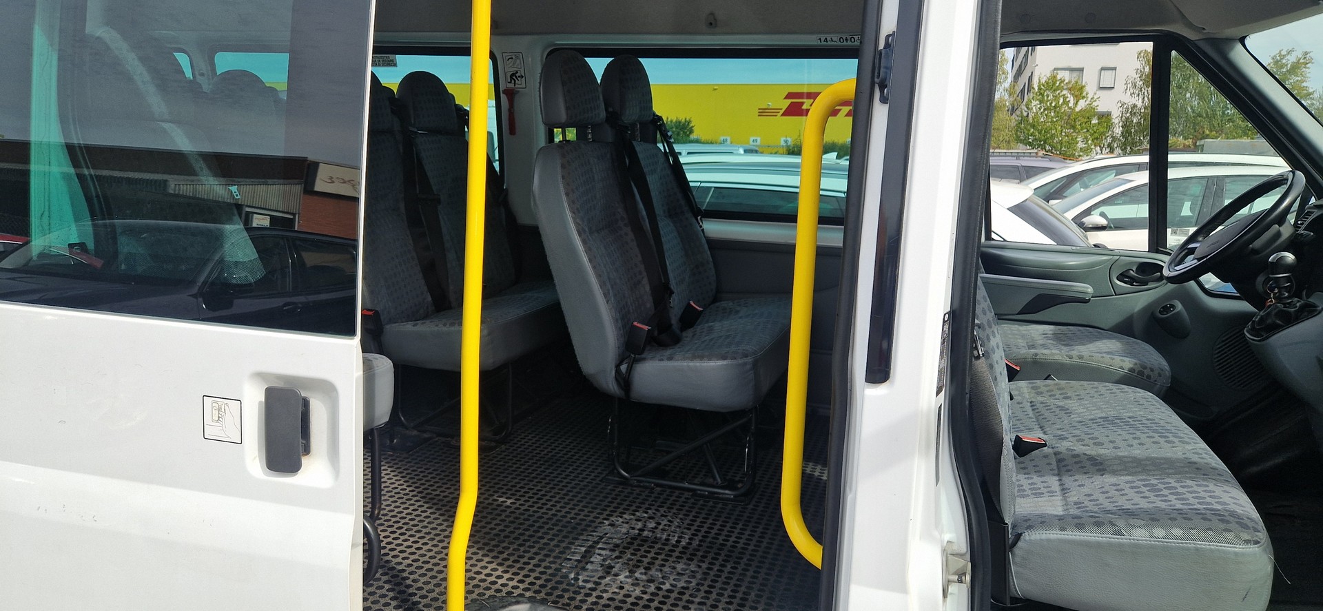FORD Transit 2.4 TDCi Bus M2 350L Trend 14Pl.-image-9