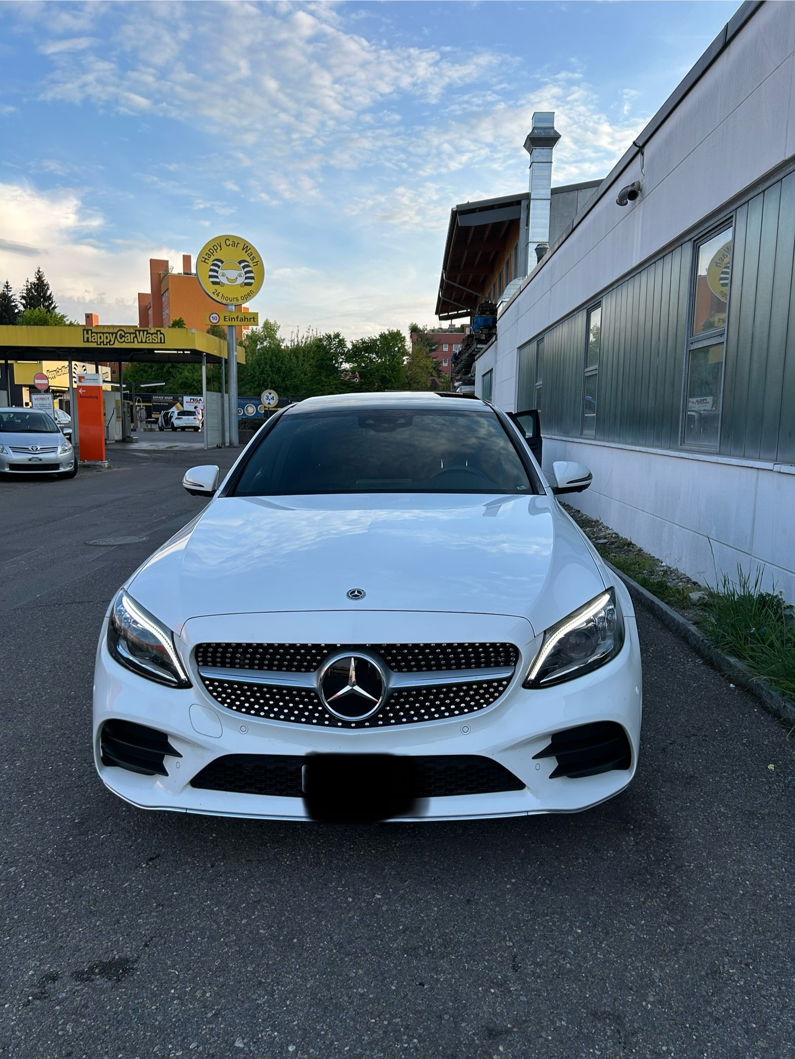 MERCEDES-BENZ C 400 AMG Line 4matic-image-2