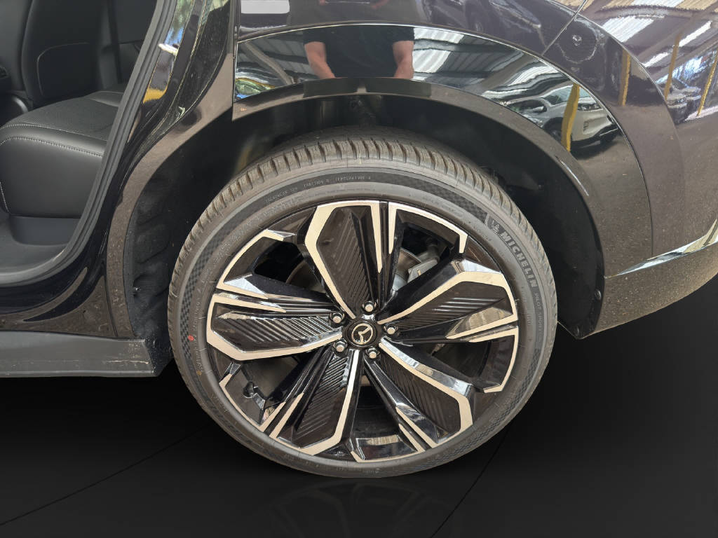 MAZDA CX-6e Takumi BK 21''-image-9
