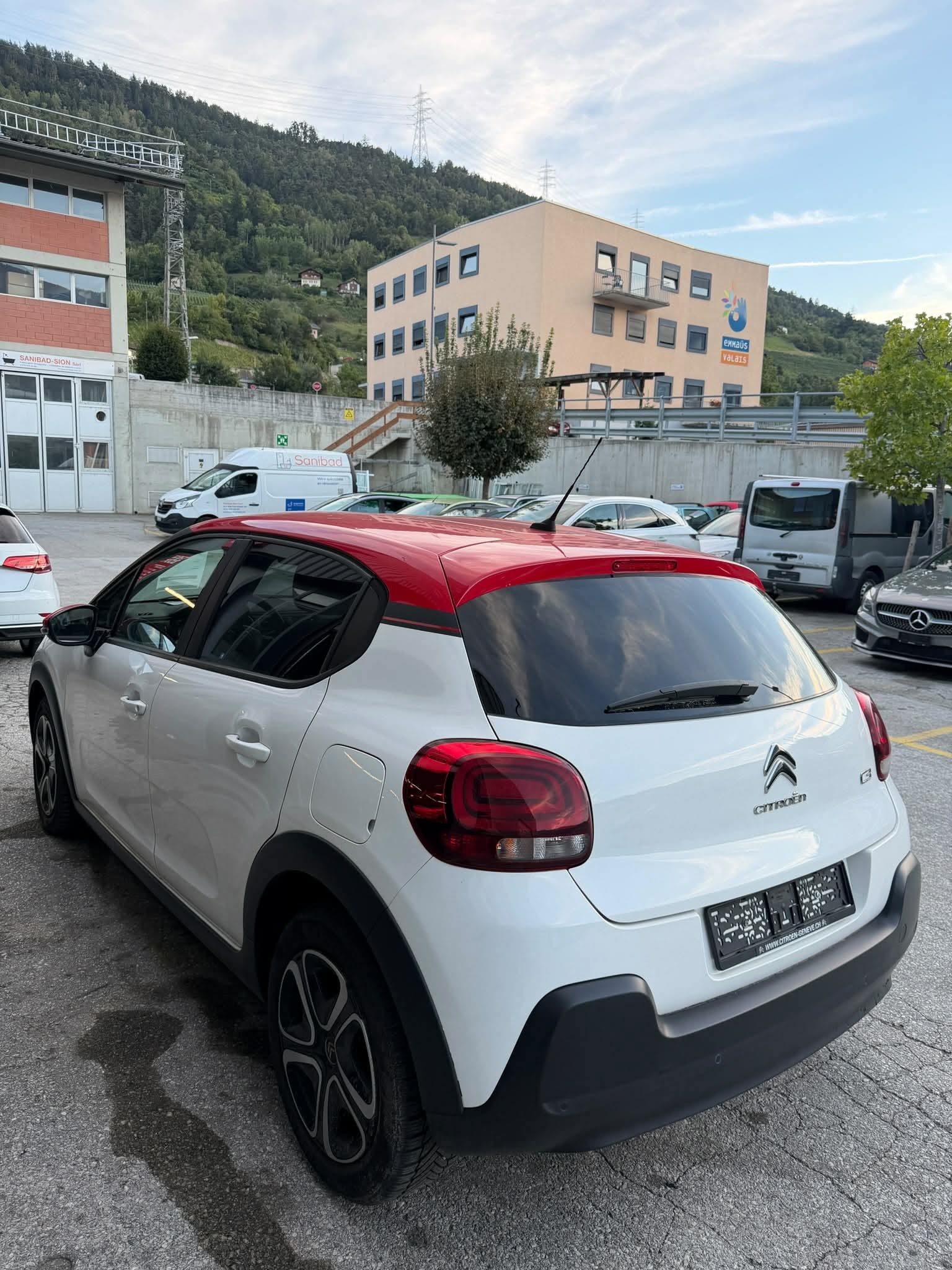 CITROEN C3 1.2i PureTech Origins EAT6-image-2
