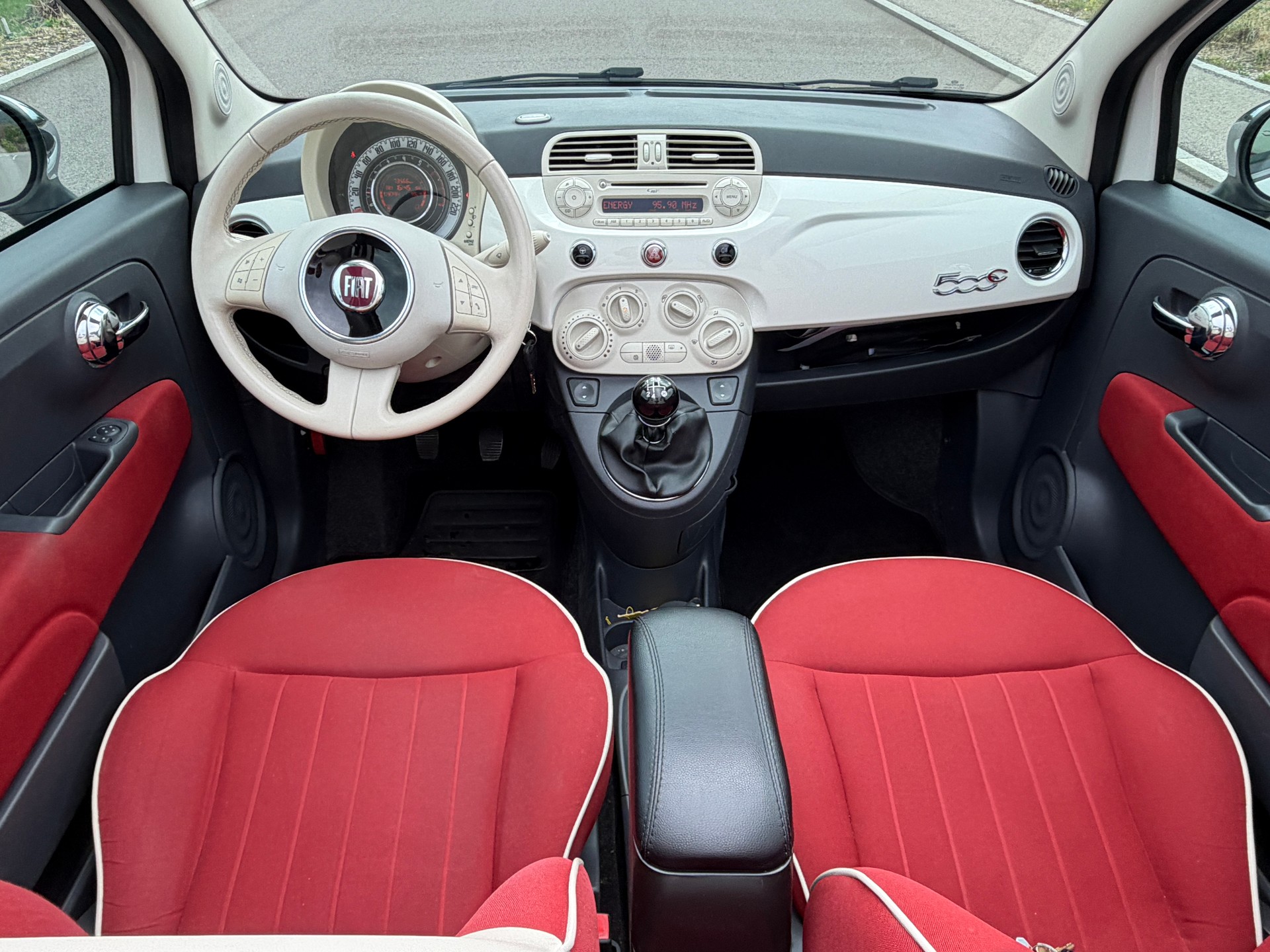 FIAT 500C 1.2 Lounge-image-1