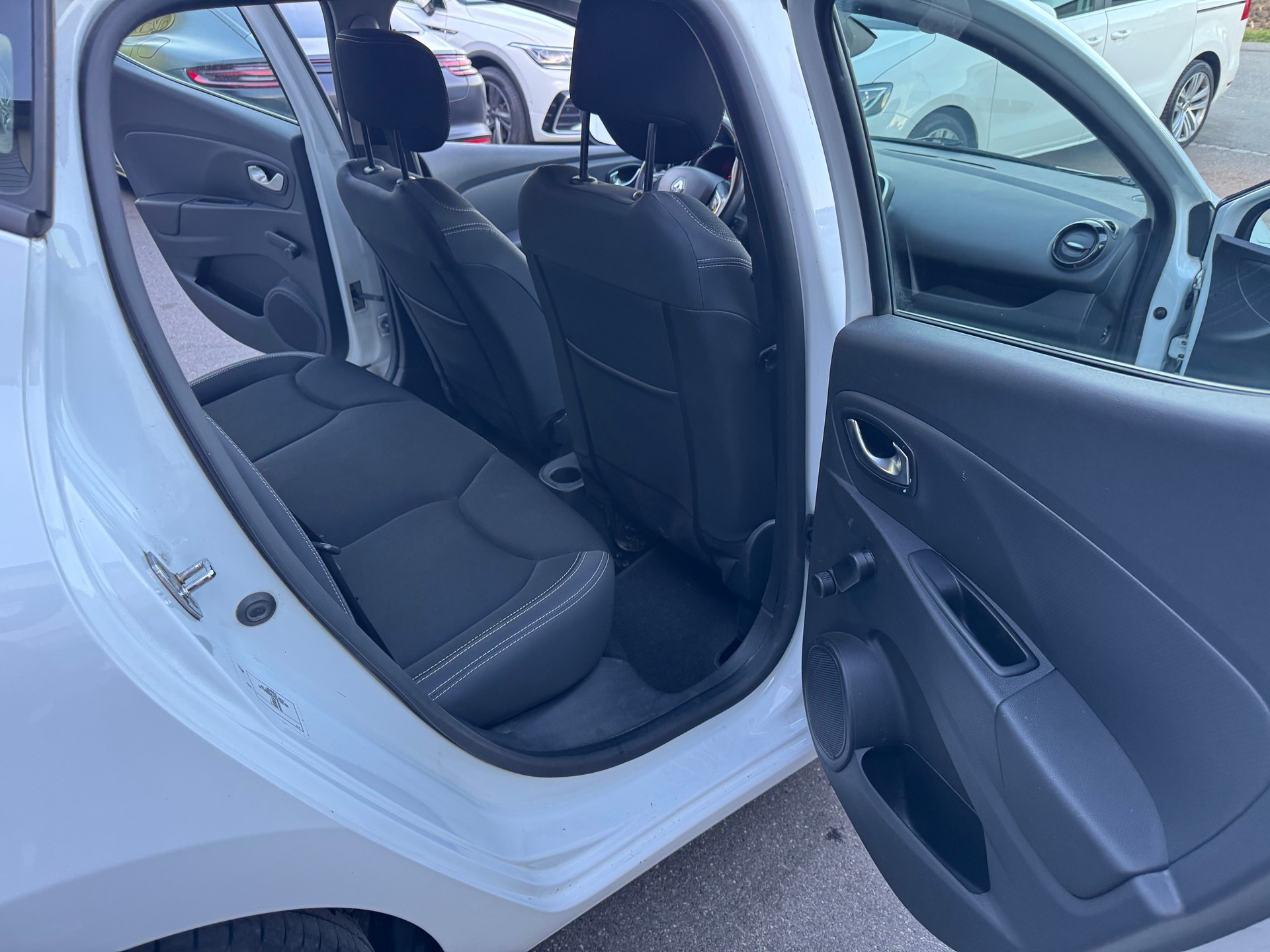 RENAULT Clio 1.5 dCi Business Line-image-16