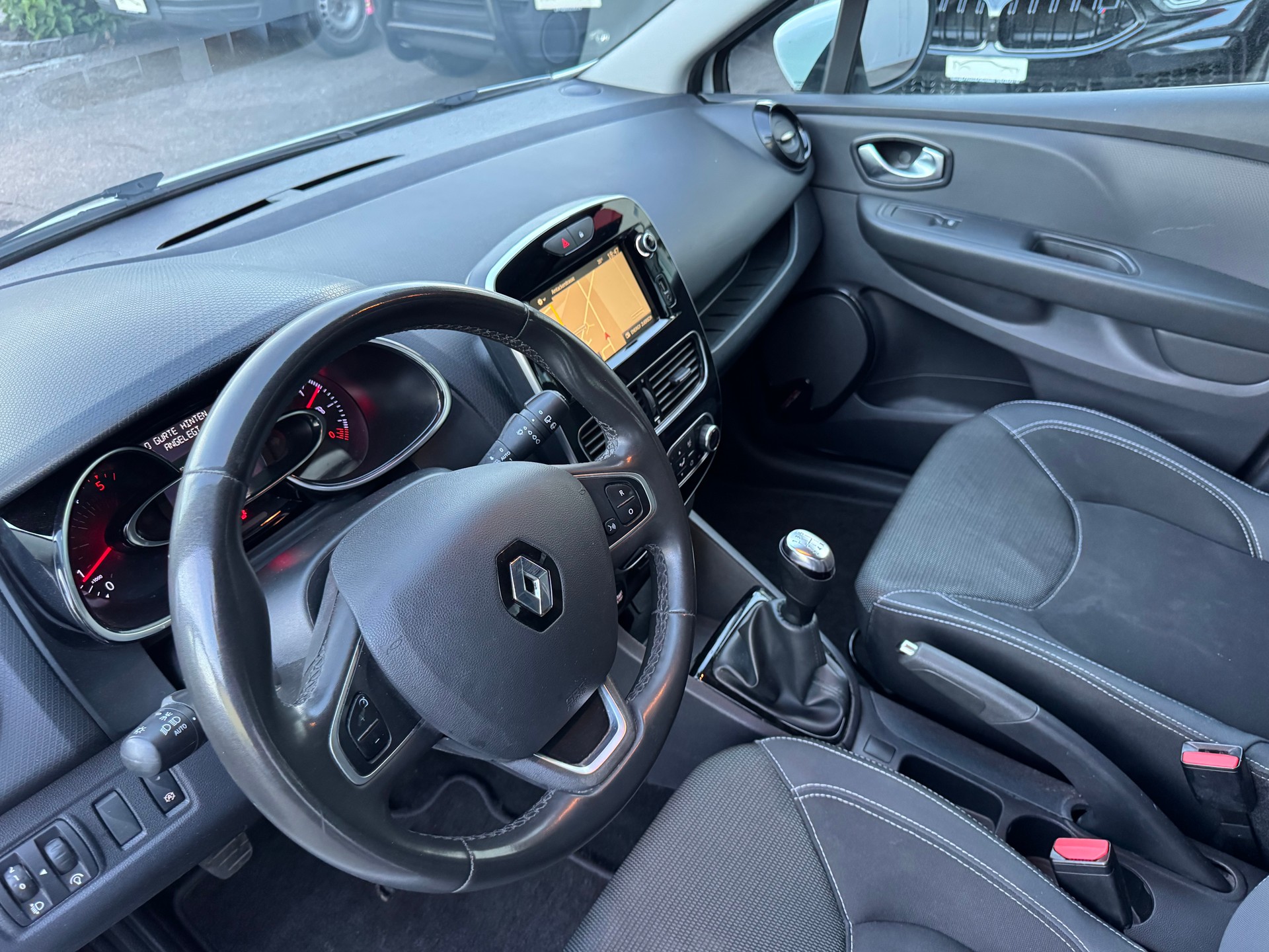 RENAULT Clio 1.5 dCi Business Line-image-21