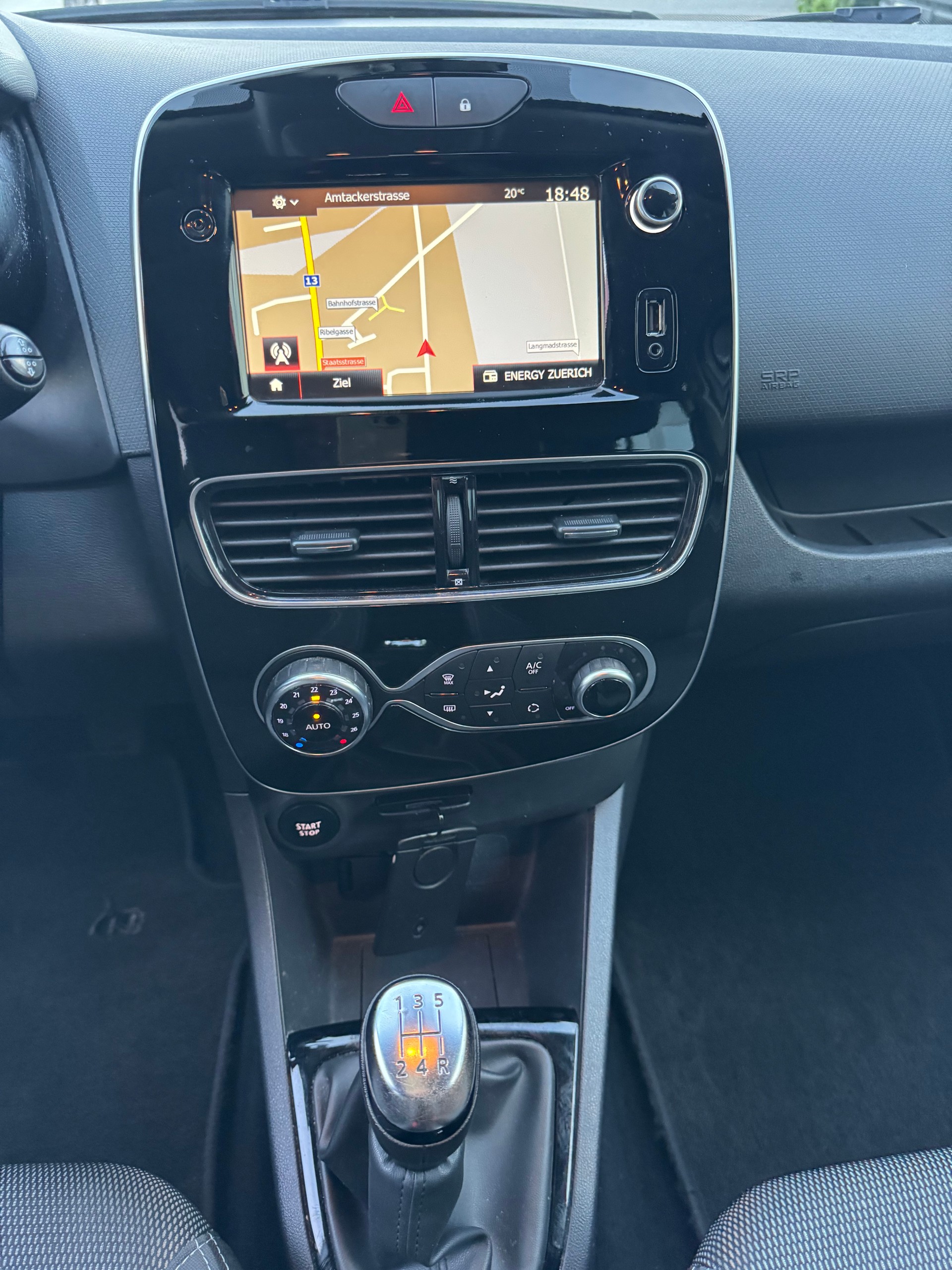RENAULT Clio 1.5 dCi Business Line-image-27