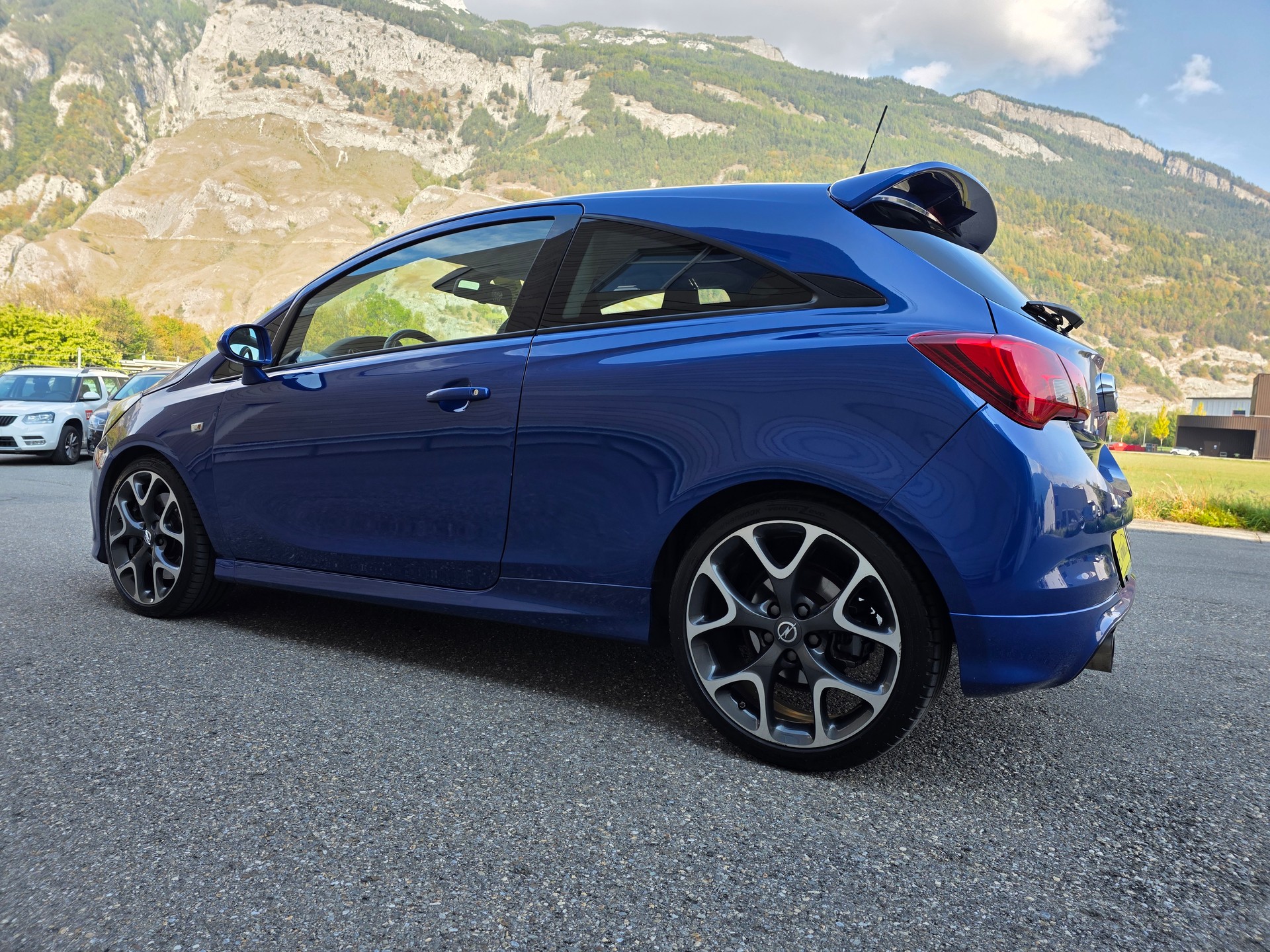 OPEL Corsa 1.6 Turbo OPC SPORT-image-11