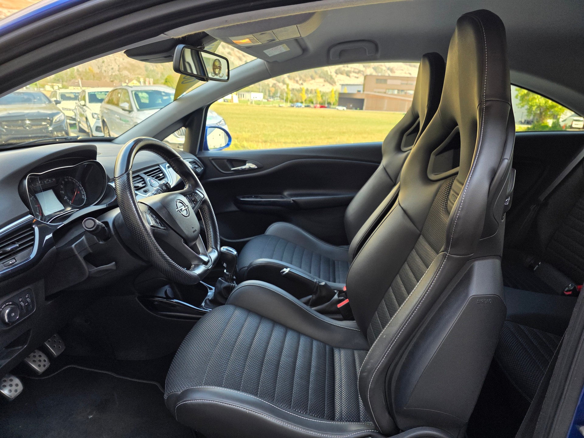 OPEL Corsa 1.6 Turbo OPC SPORT-image-16