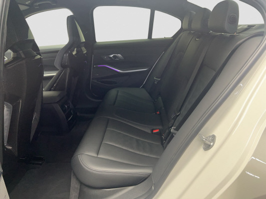 BMW M3-image-9