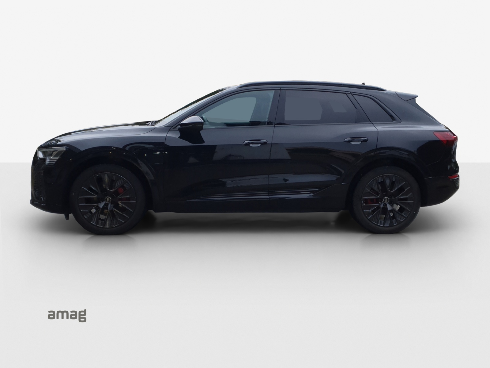 AUDI Q8 50 e-tron Black Edition quattro-image-1
