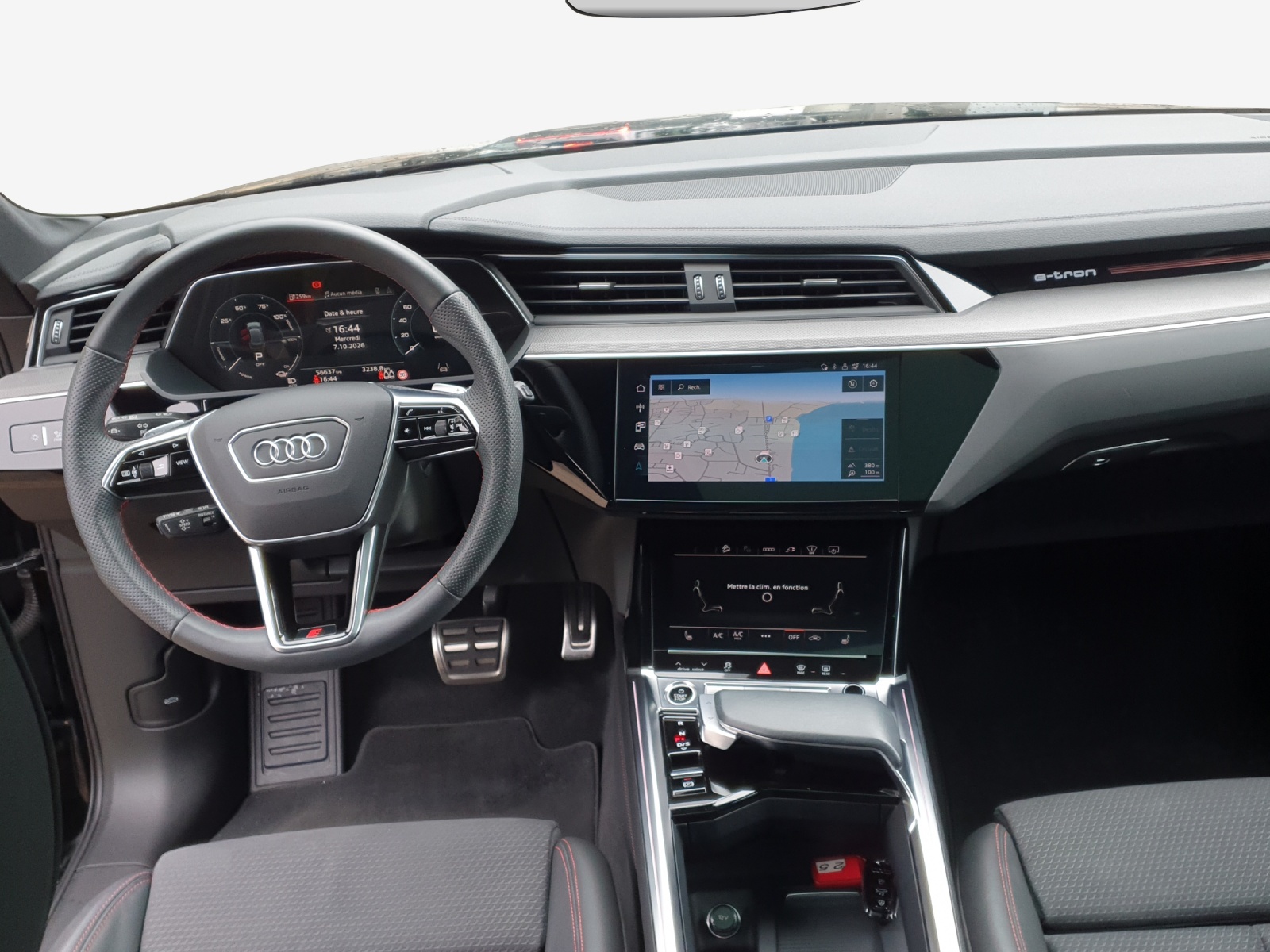 AUDI Q8 50 e-tron Black Edition quattro-image-8