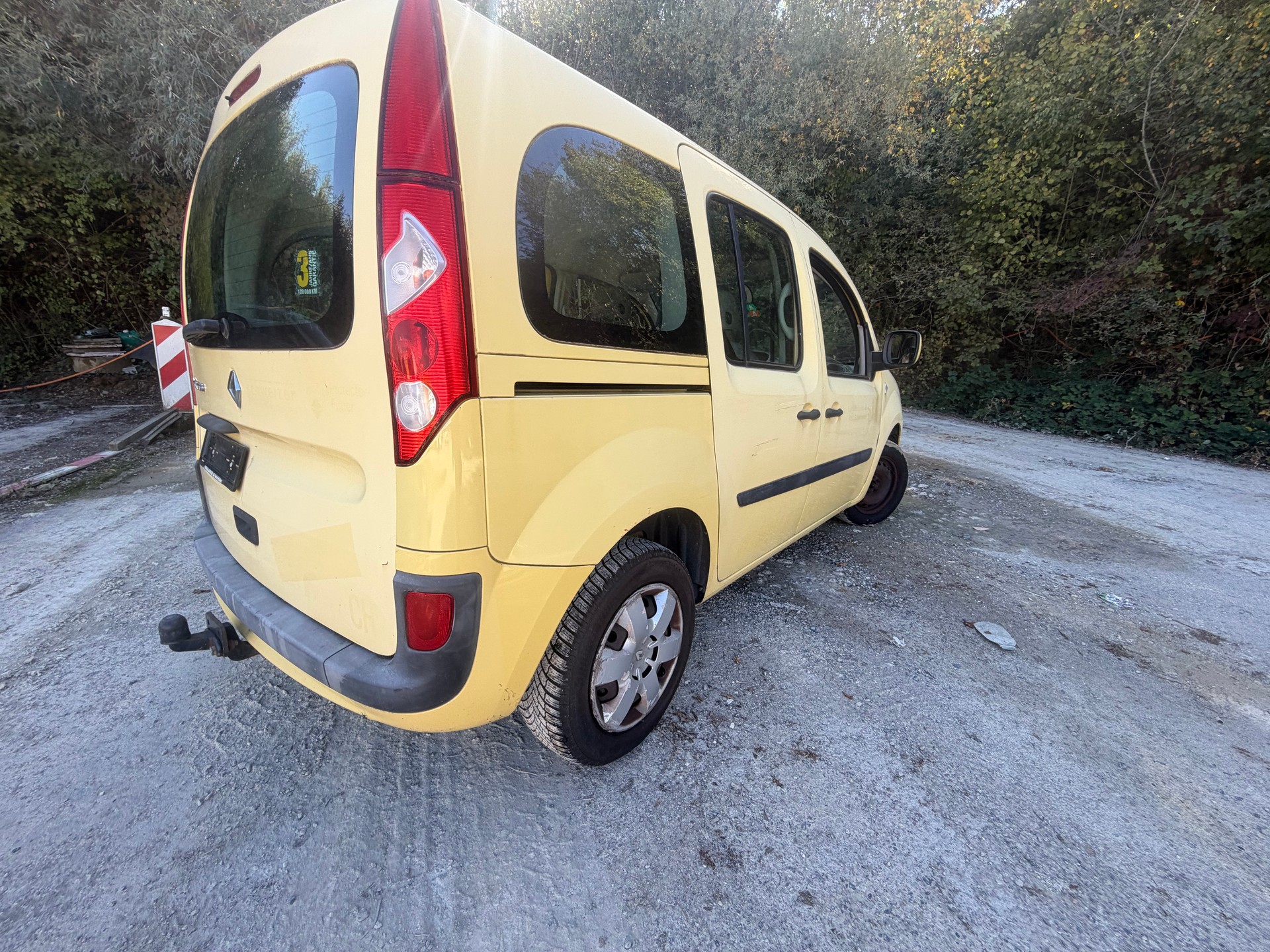 RENAULT Kangoo 1.5 dCi Authentique-image-5
