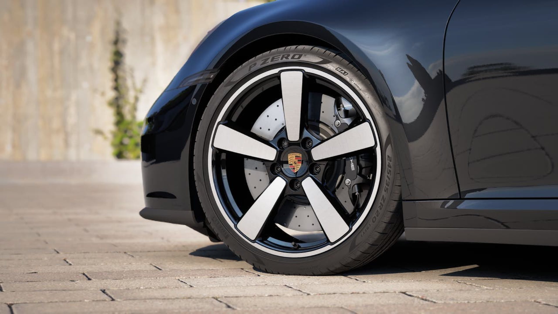 PORSCHE 911 Targa 4S-image-9