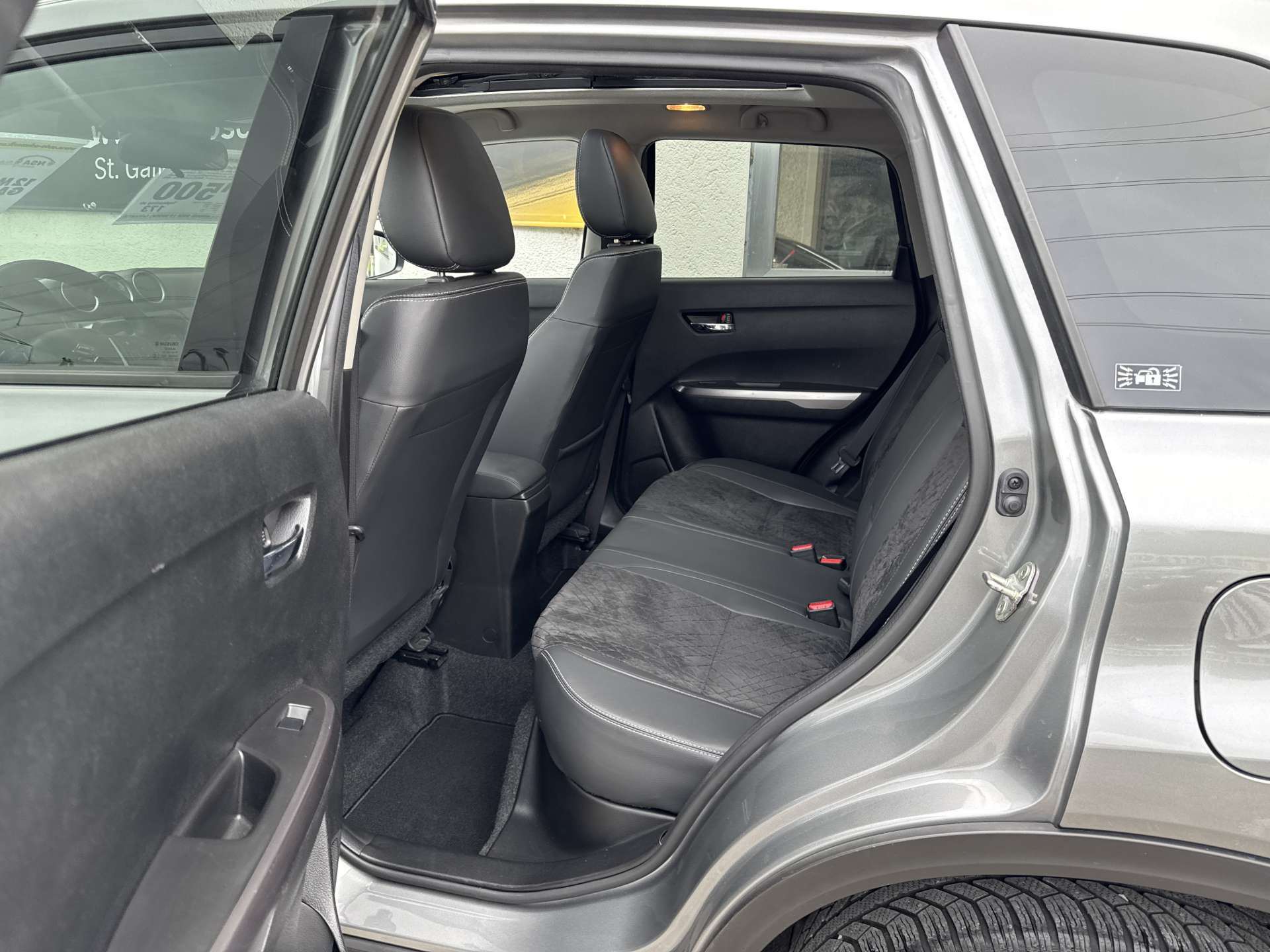 SUZUKI Vitara 1.4 Boosterjet All Grip Compact Top Automat-image-7
