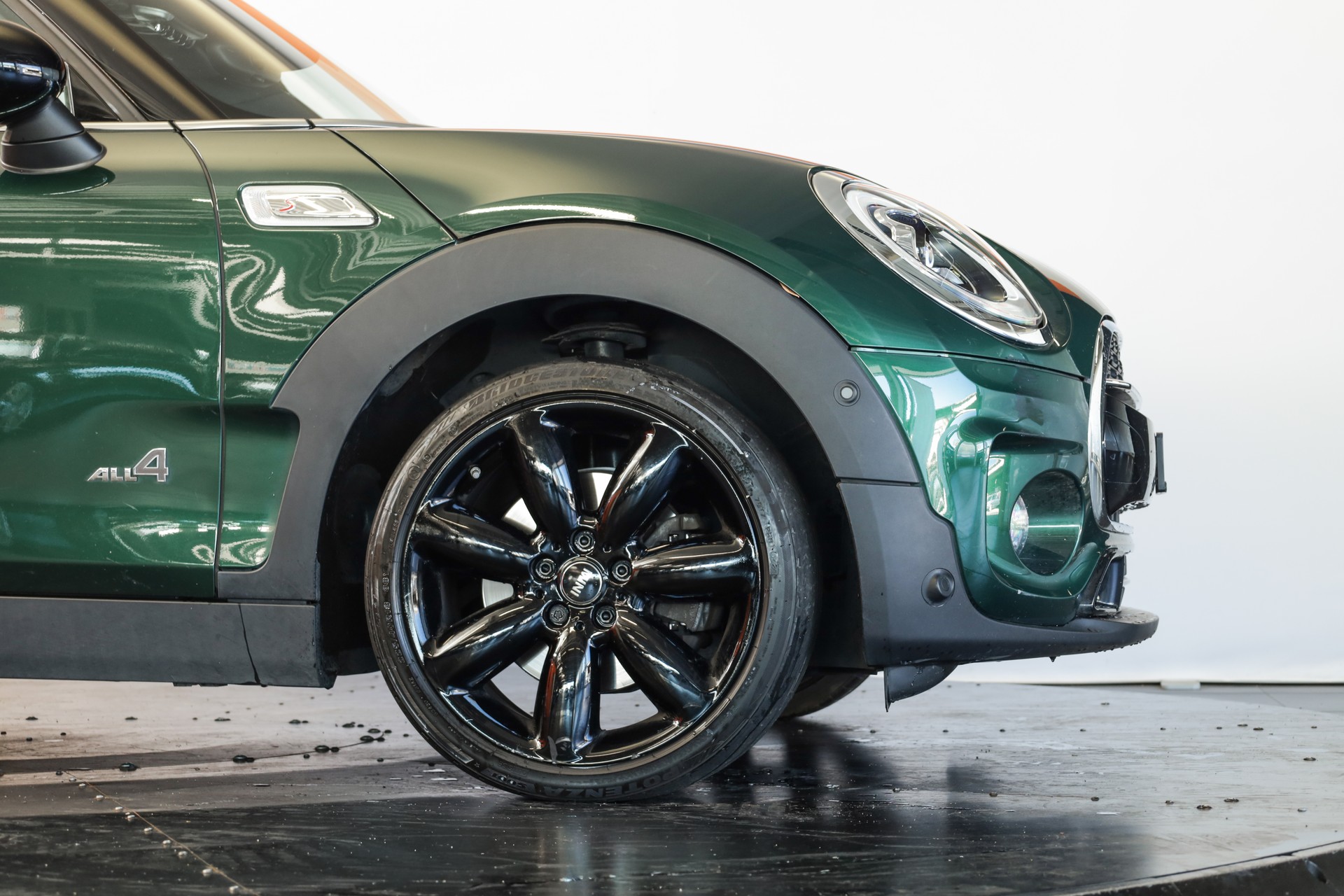 MINI Clubman Cooper S ALL4 Steptronic • Toit panoramique • Head-up Display • Harman Kardon-image-8