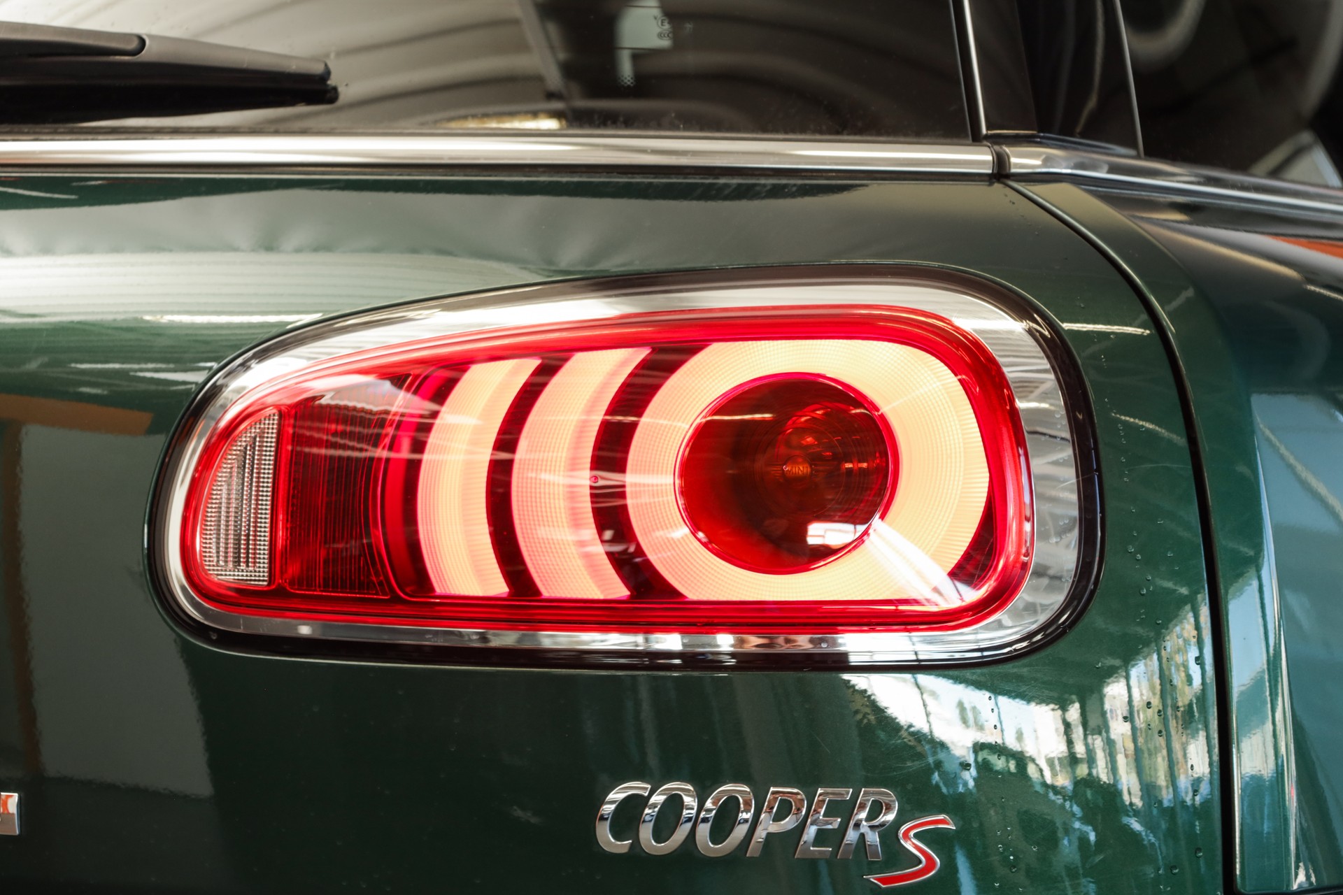 MINI Clubman Cooper S ALL4 Steptronic • Toit panoramique • Head-up Display • Harman Kardon-image-24
