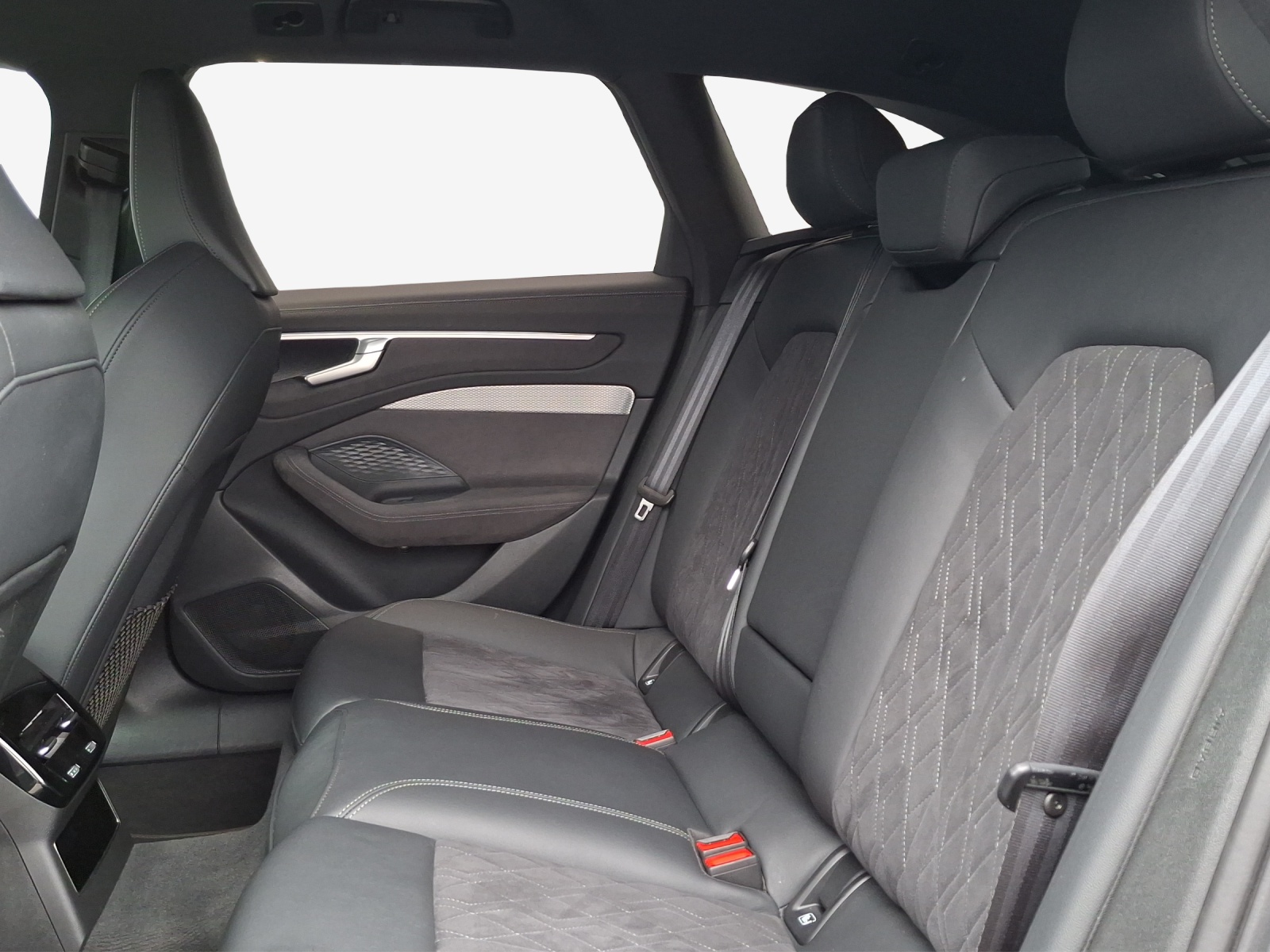 AUDI A6 Avant e-hybrid quattro 220 kW S tronic-image-8