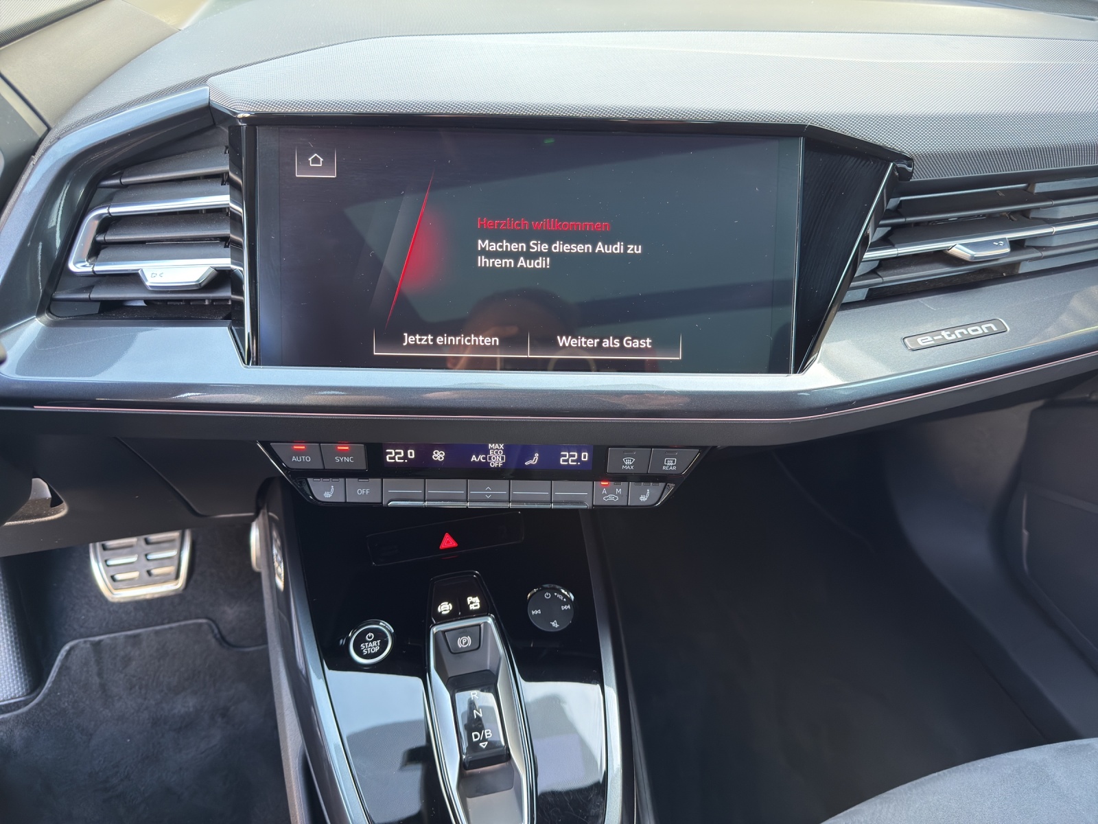 AUDI Q4 e-tron 55 quattro-image-10