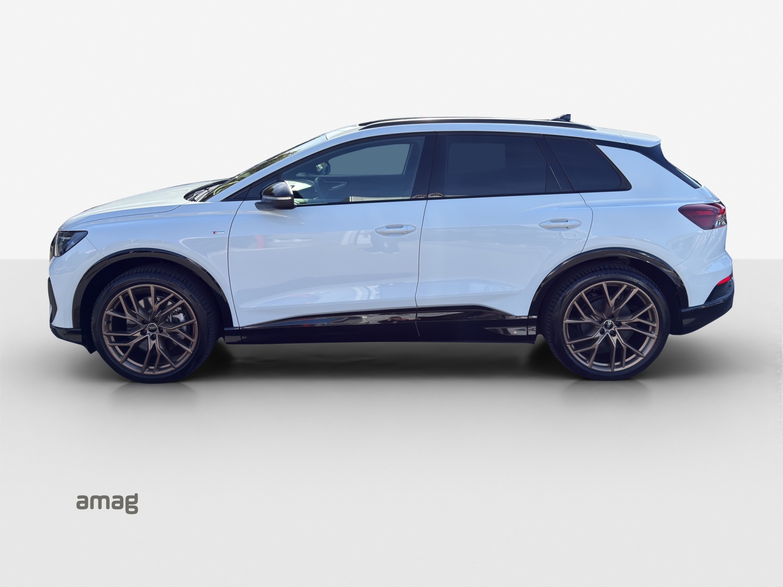 AUDI Q4 e-tron 55 quattro-image-1