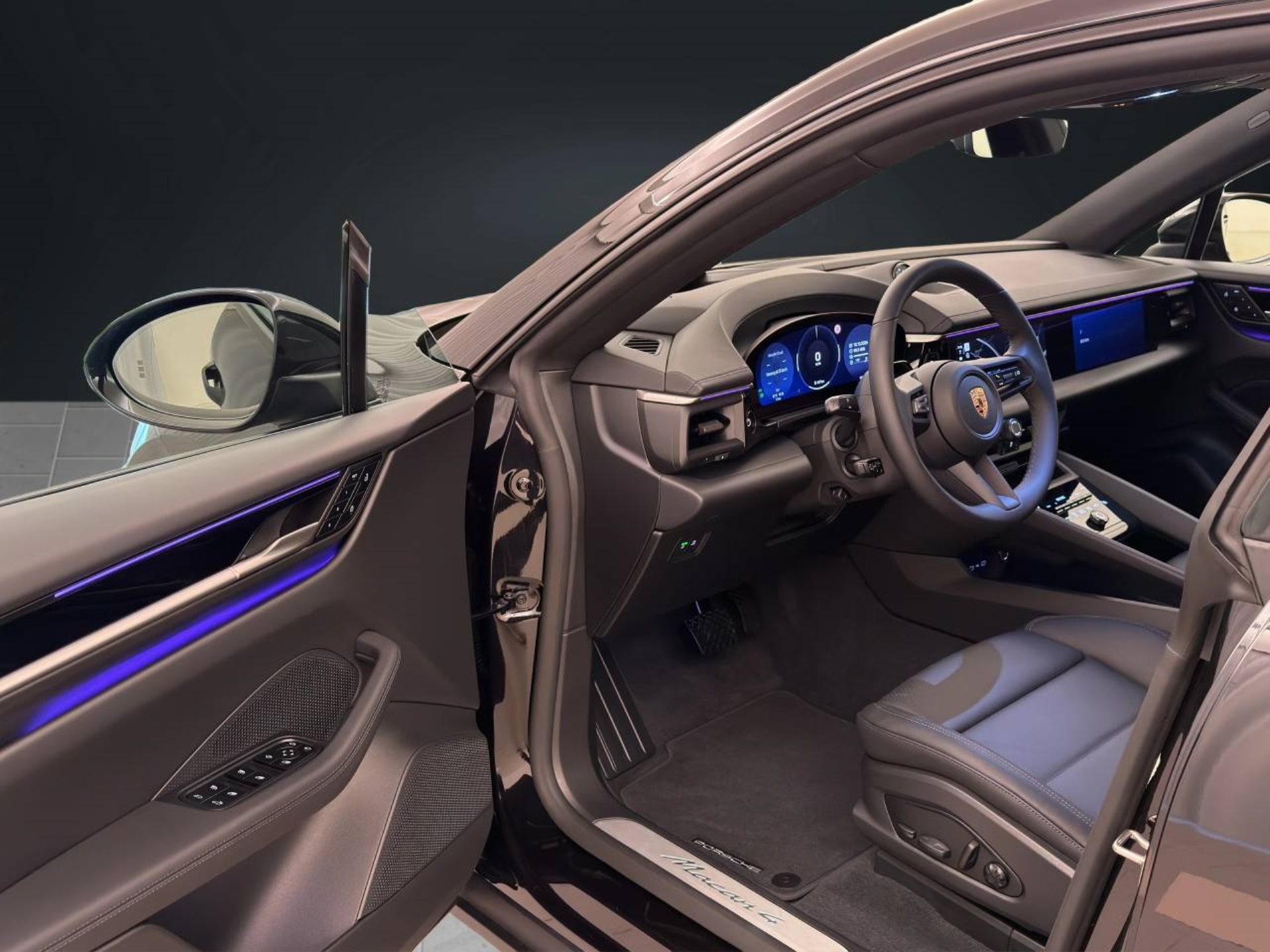 PORSCHE Macan 4-image-3