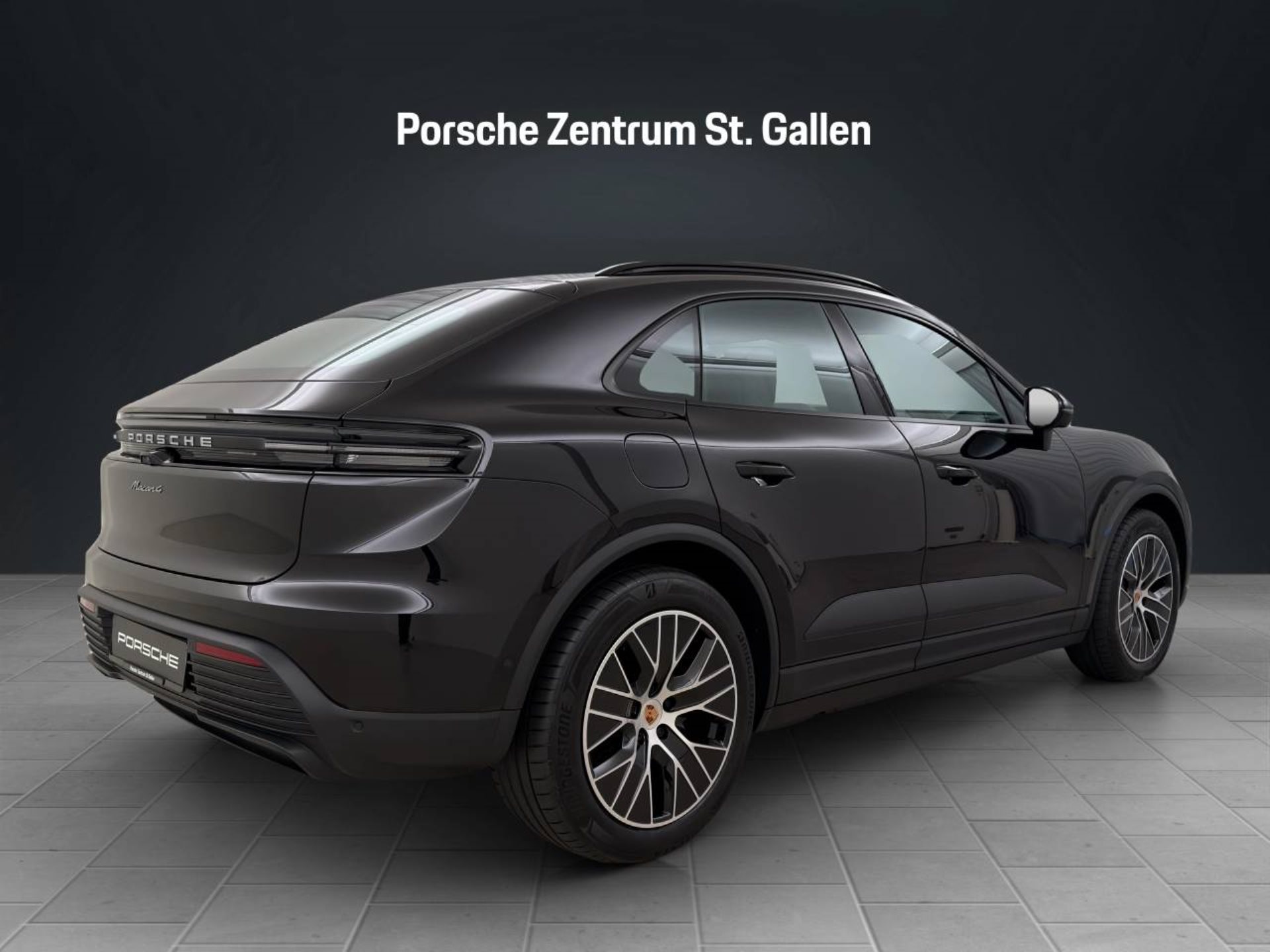 PORSCHE Macan 4-image-5